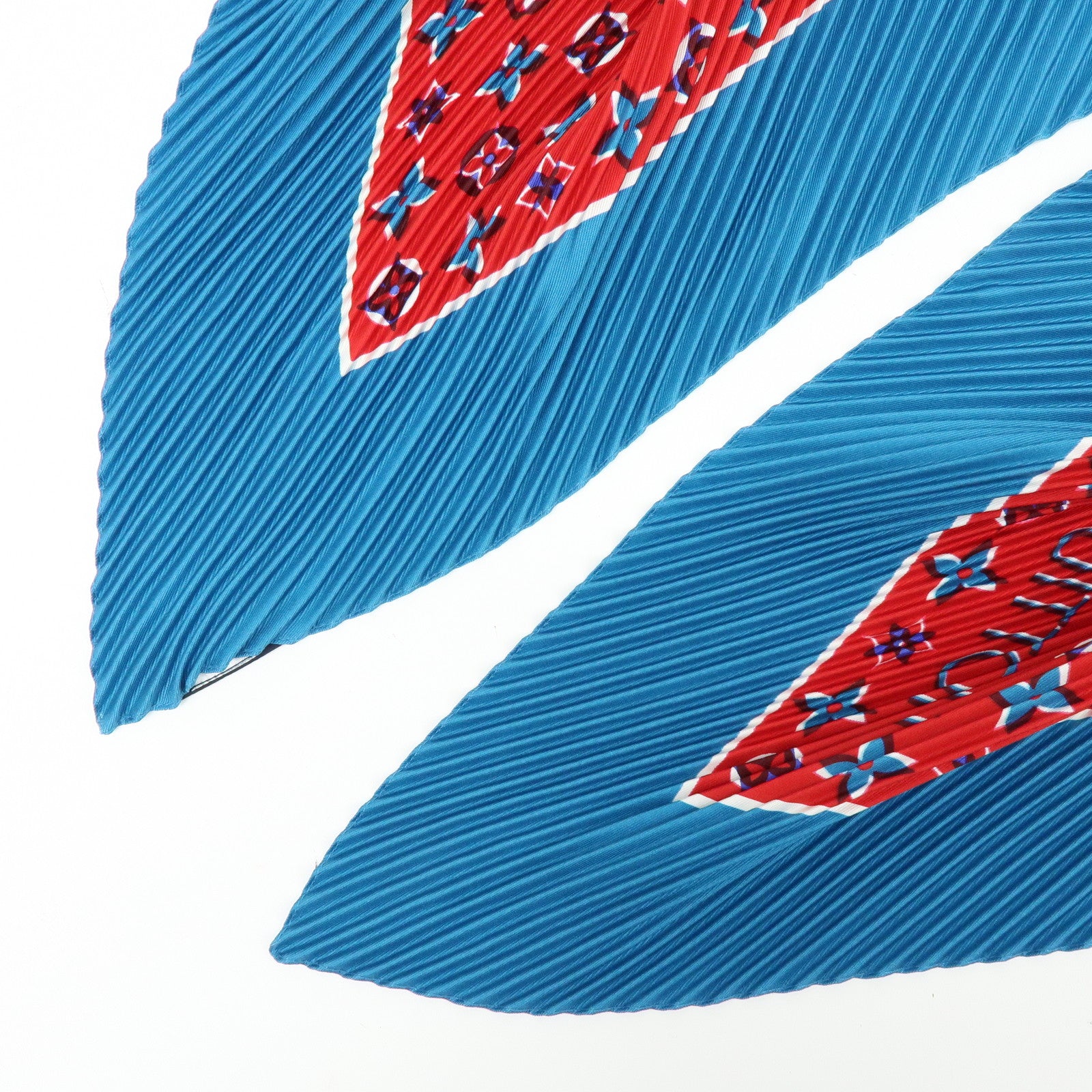 Louis Vuitton Monogram Silk 100% Pleated Scarf Red Blue M73846