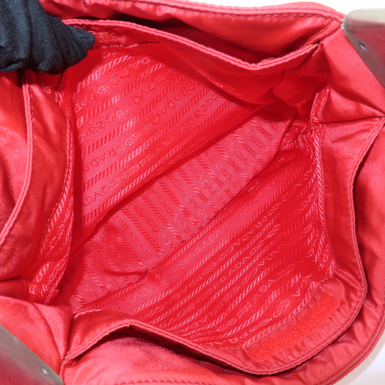 PRADA Nylon Patent Leather Shoulder Bag Red B8844