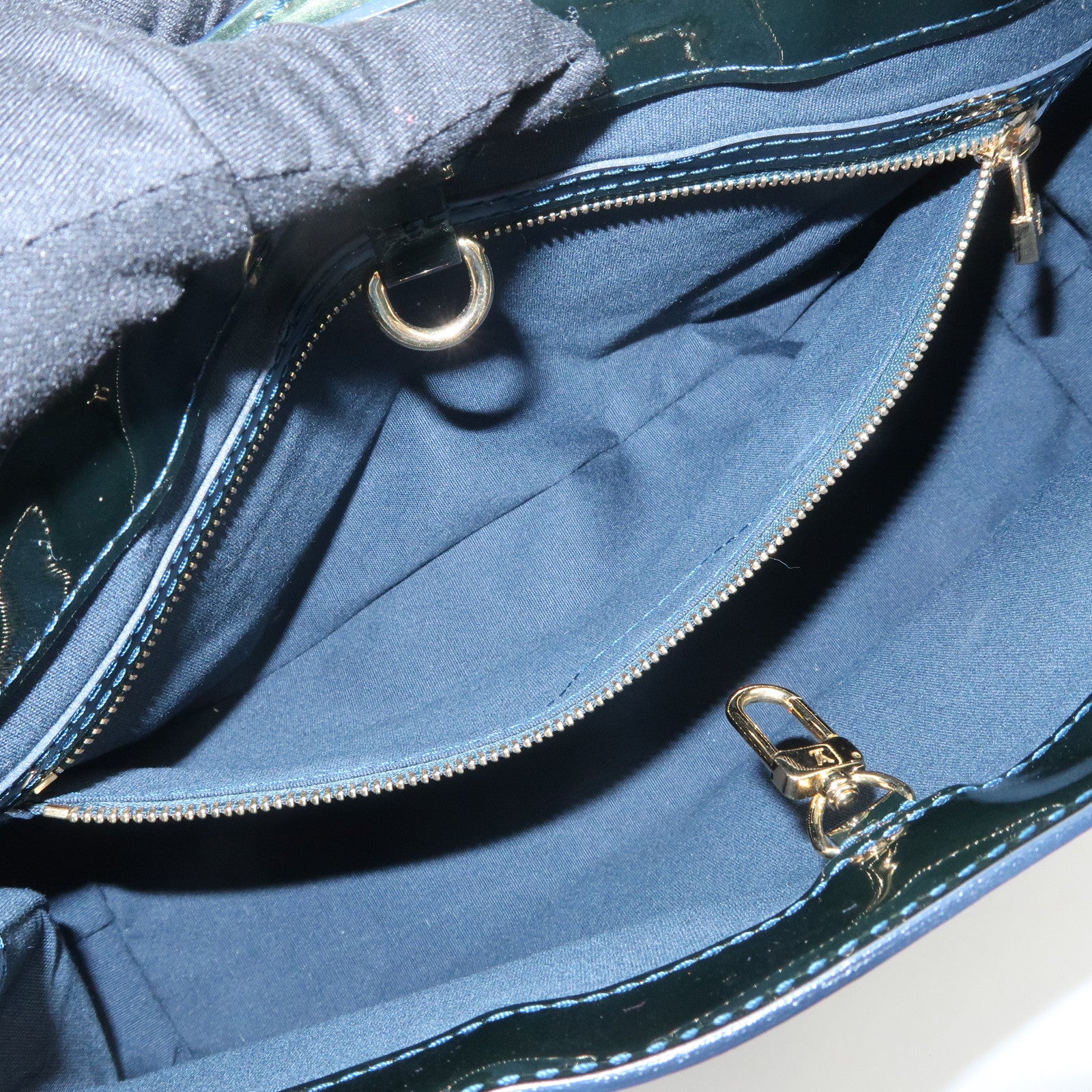 Louis Vuitton Monogram Vernis Wilshire PM Hand Bag Bleu Nuit M93684