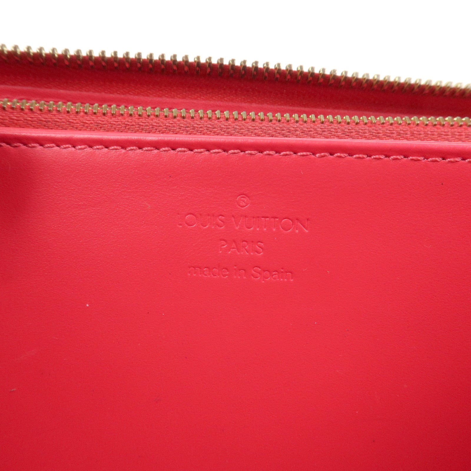 Louis Vuitton Monogram Vernis Zippy Wallet Rouge Grenadine M91732