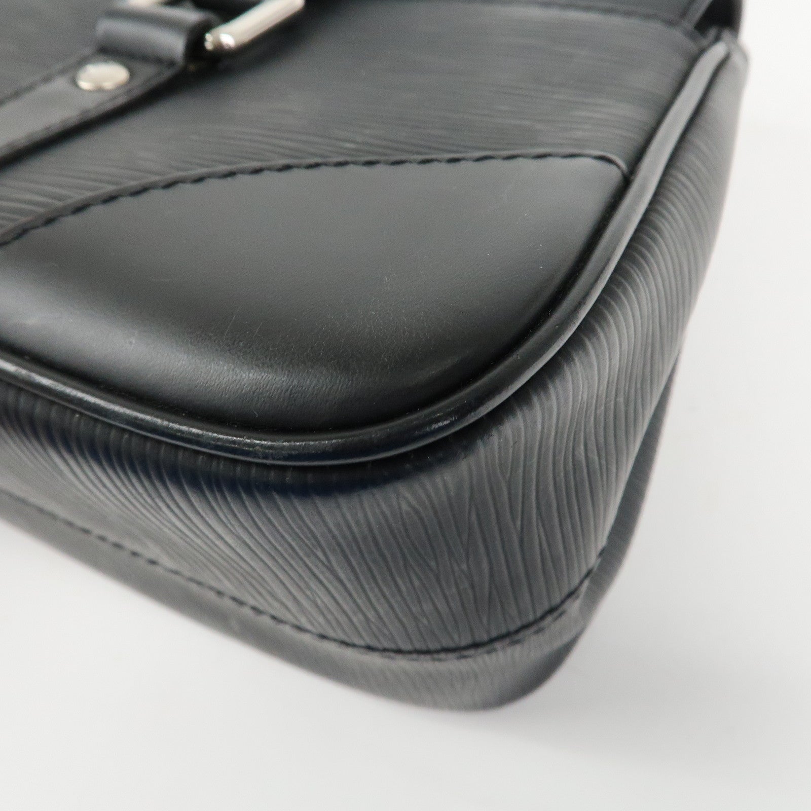 Louis Vuitton Epi Segur PM Hand Bag Noir Black M58822 Used