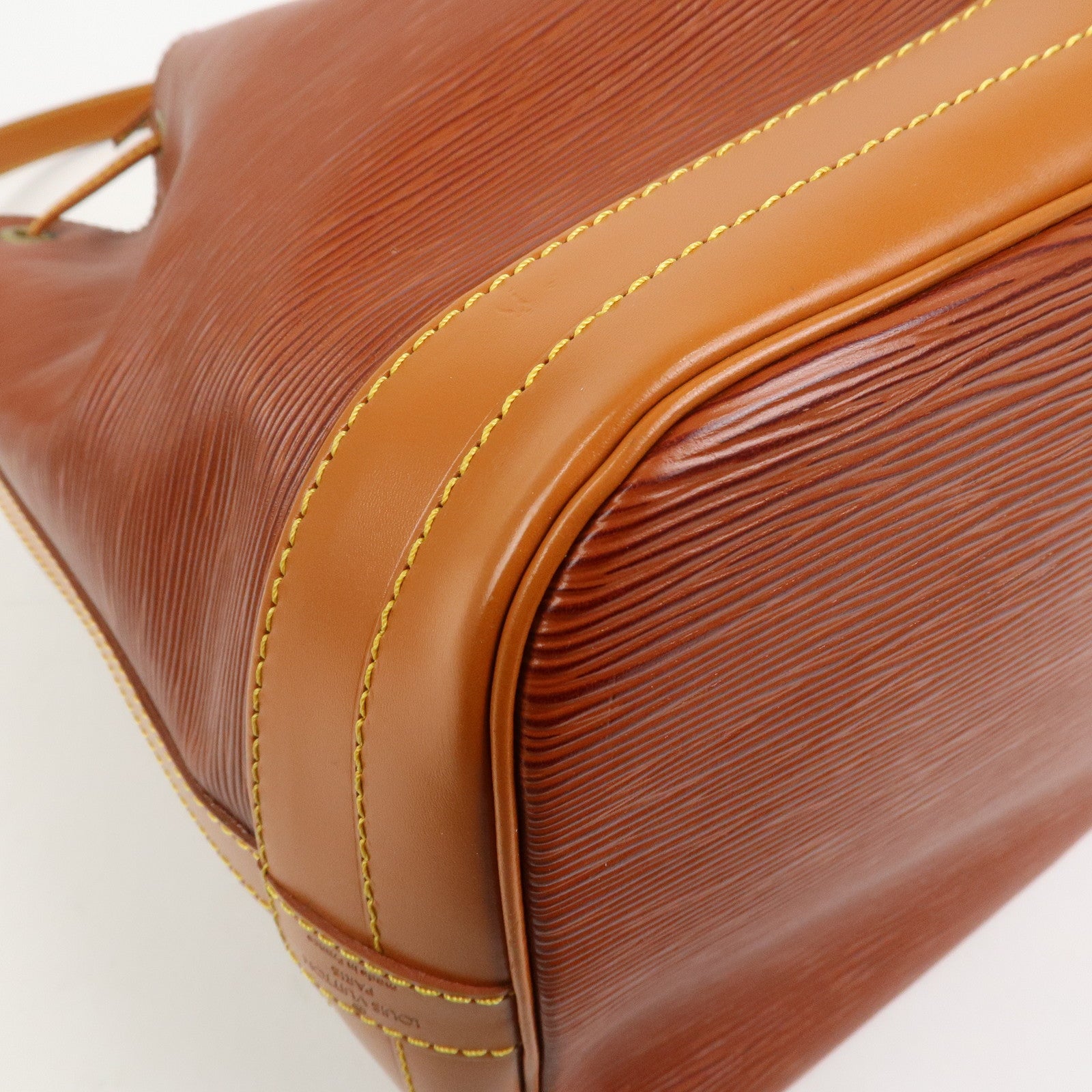 Louis Vuitton Epi Noe Leather Shoulder Bag Kenya Brown M44003