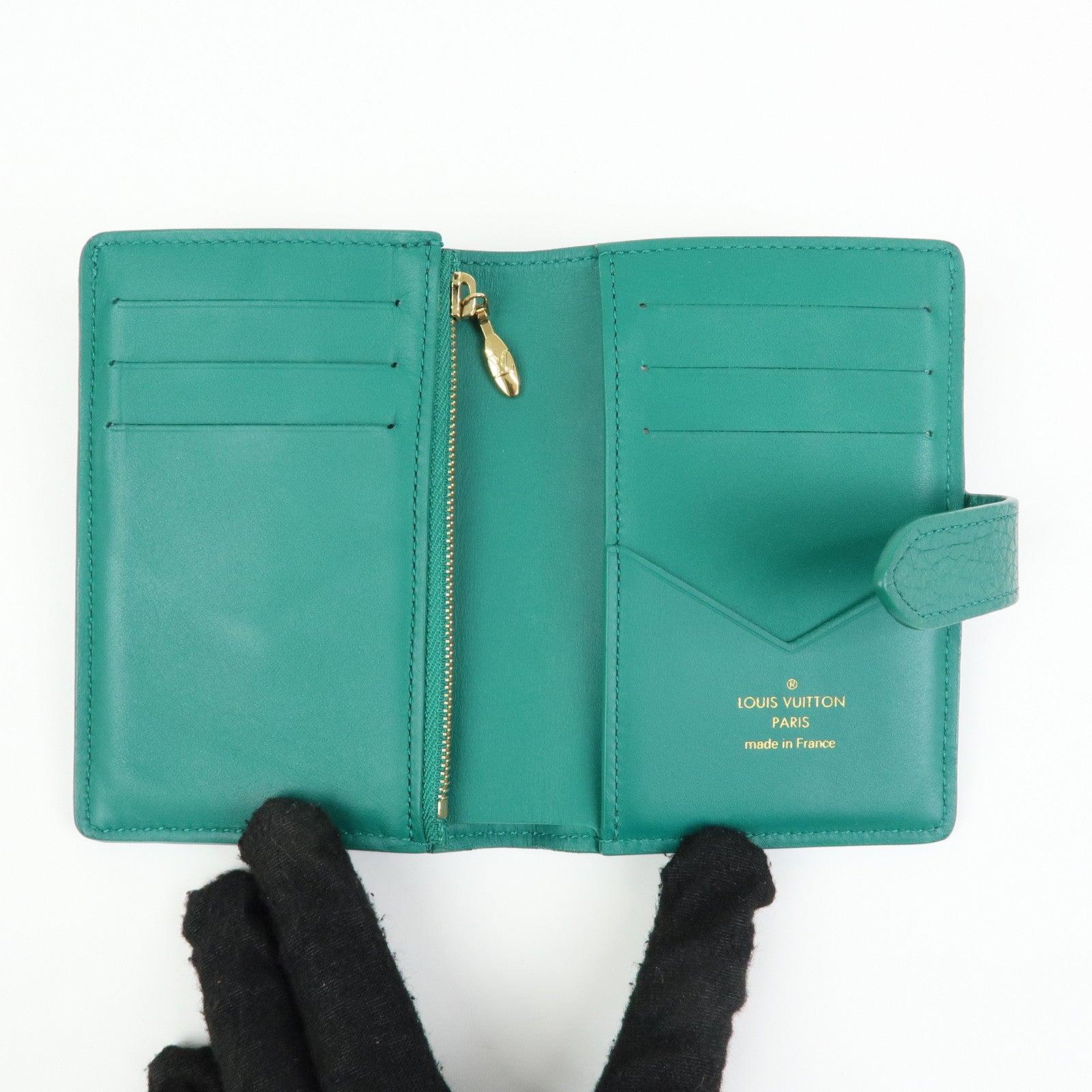Louis Vuitton Taurillon Leather Vertical Compact Wallet M82438
