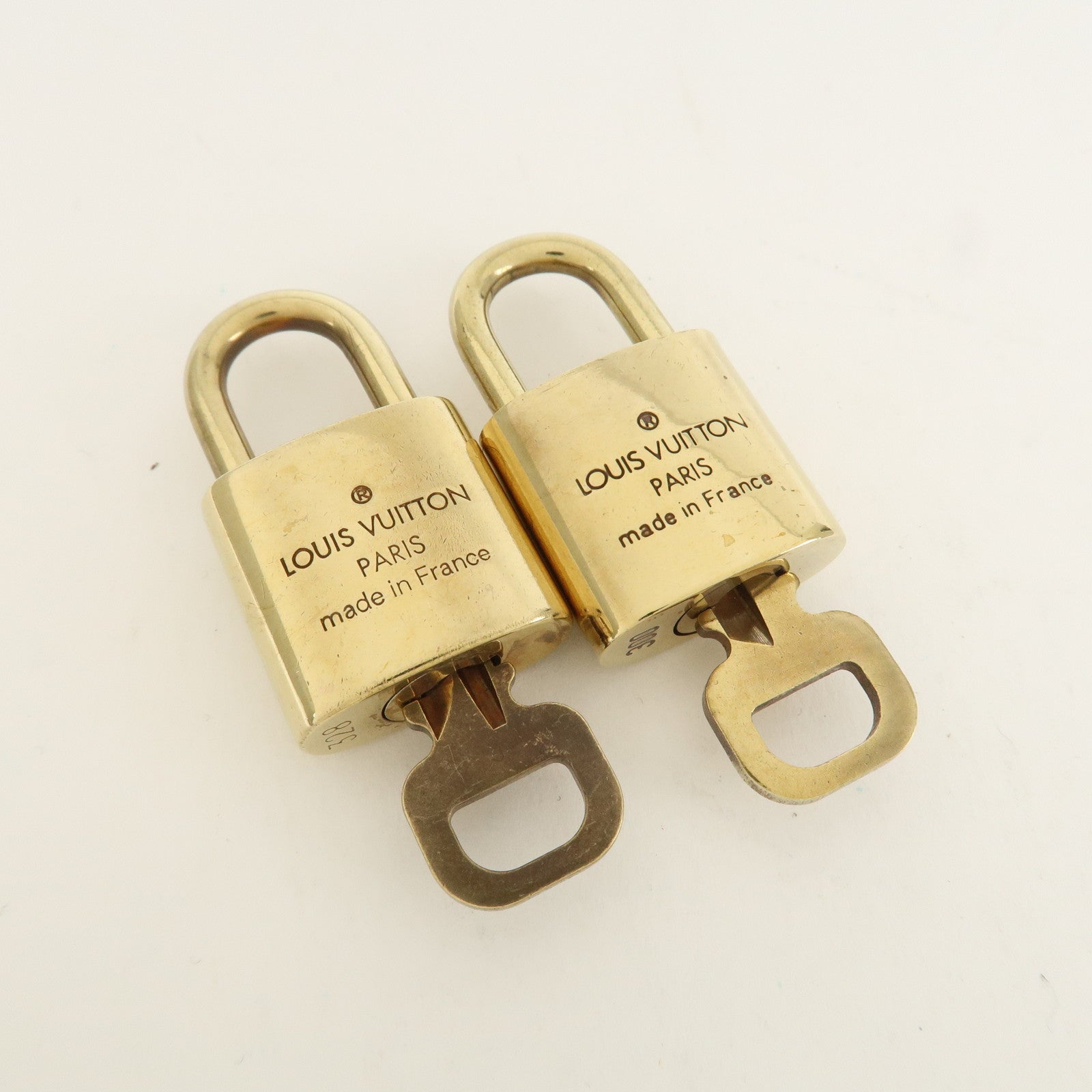 Louis Vuitton Set of 10 Lock & Key Cadena Key Lock Metal Gold Used