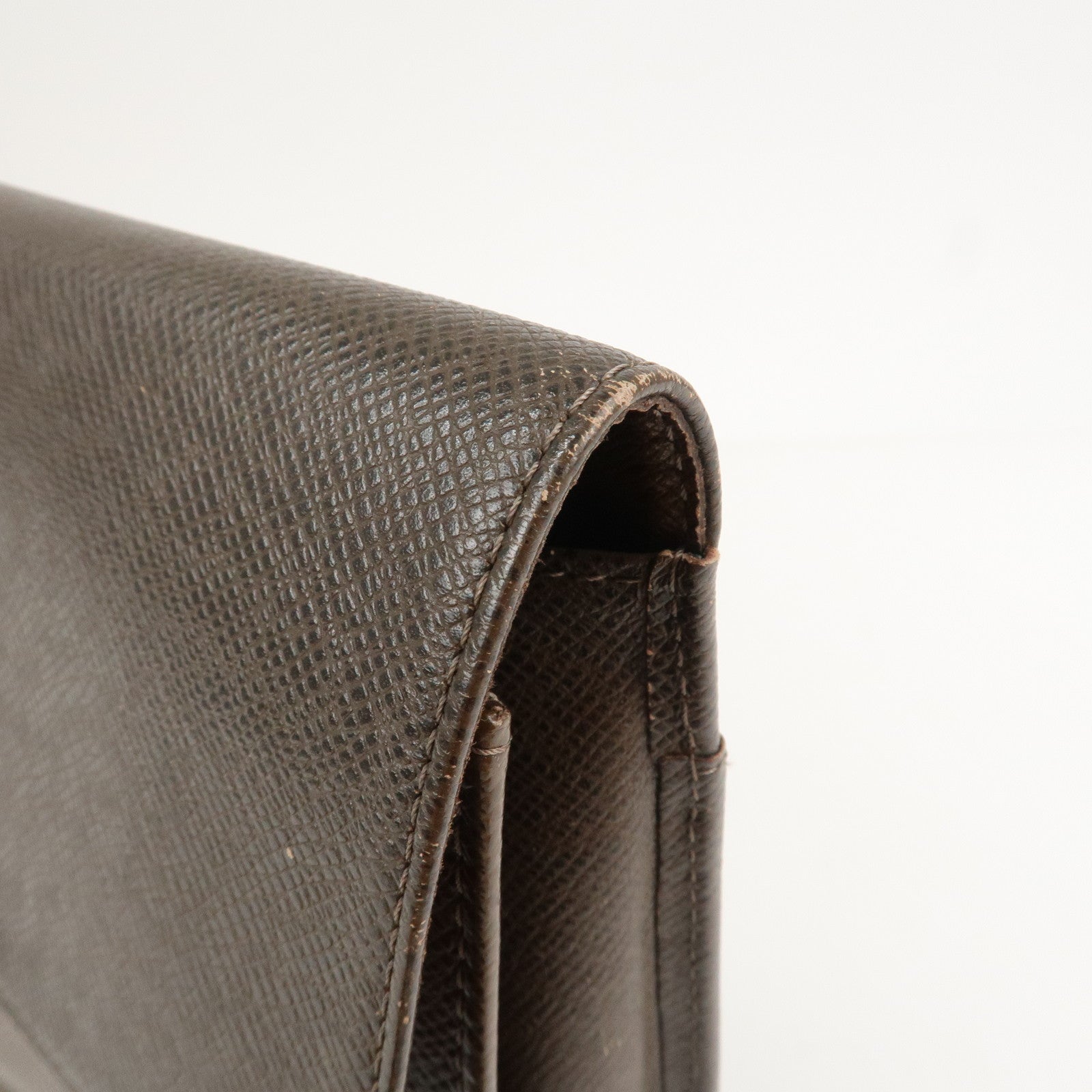 Louis Vuitton Taiga Selenga Clutch Bag Hand Bag Grizzly M30788