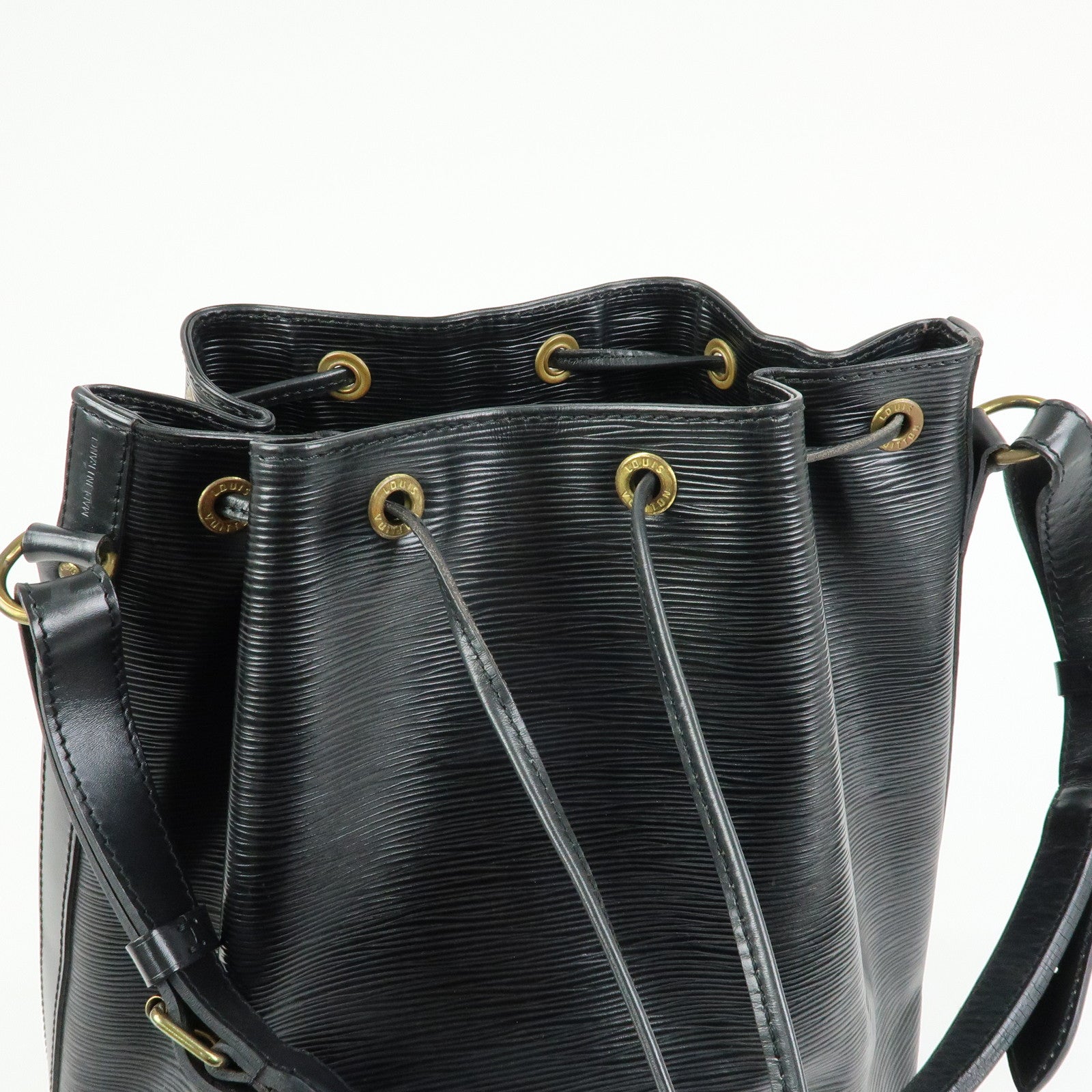 Louis Vuitton Epi Noe Shoulder Bag Hand Bag Noir Black M59002