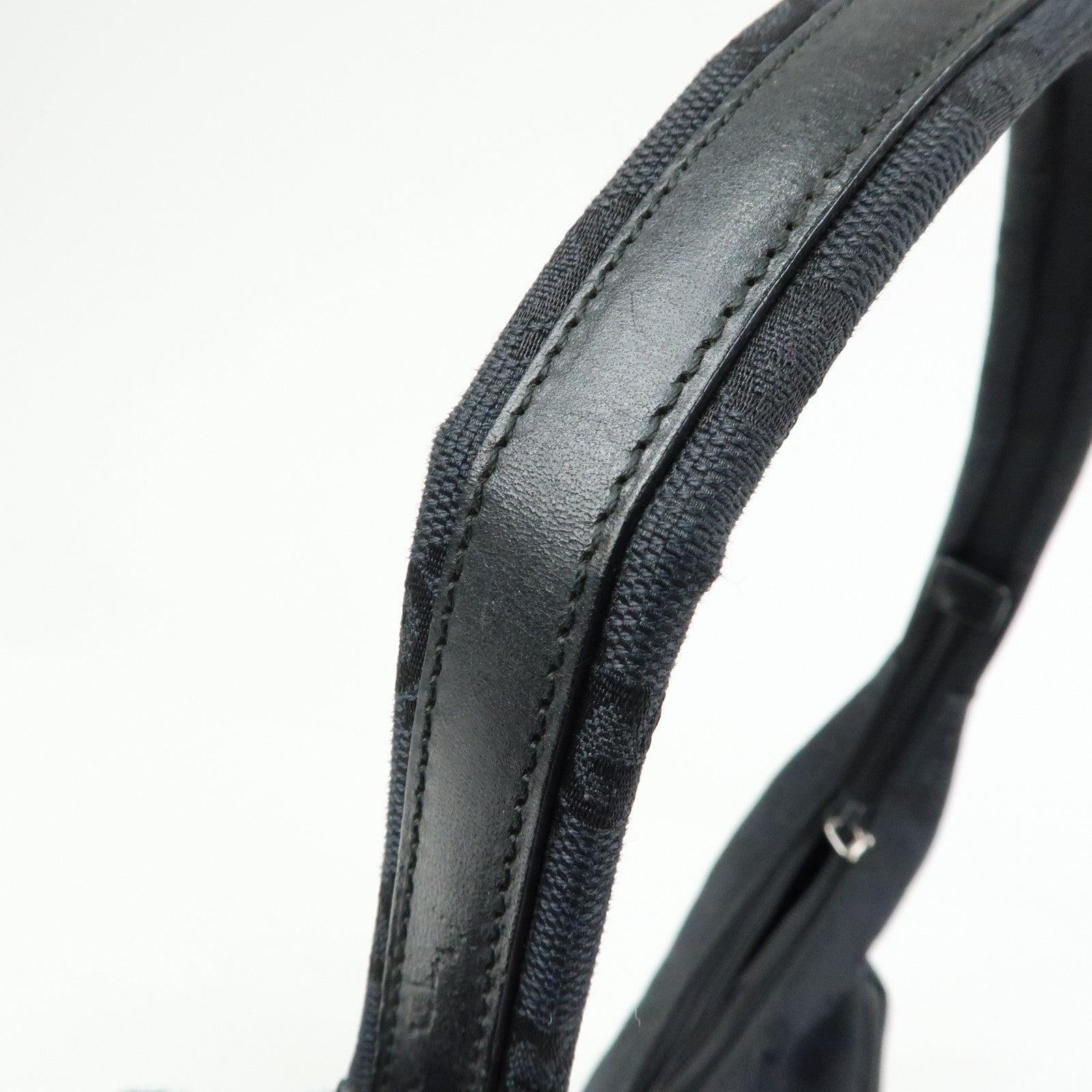 GUCCI GG Canvas Leather Hand Bag Shoulder Bag Black 001・3386