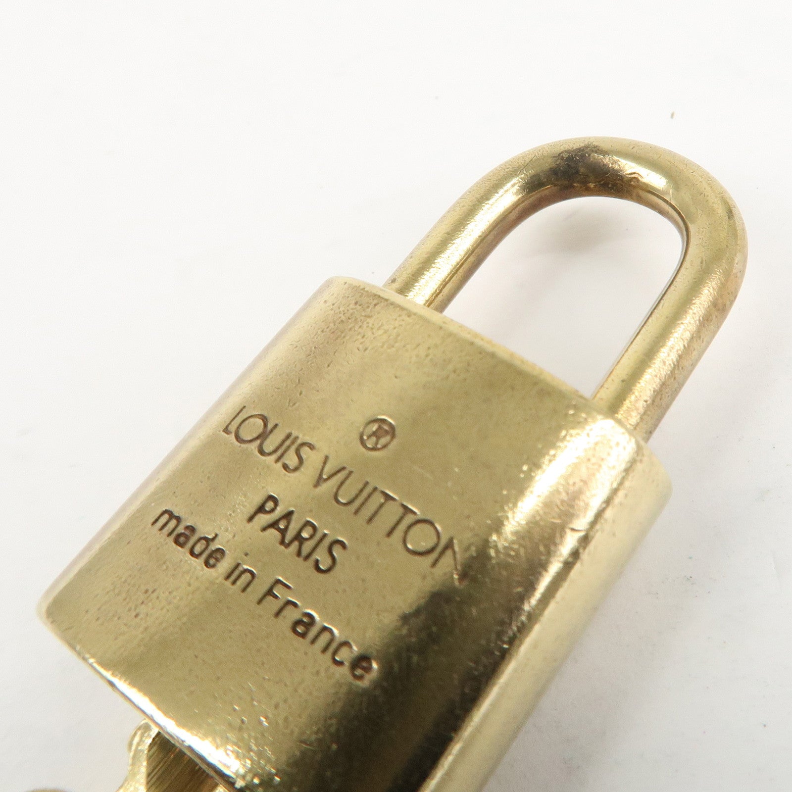 Louis Vuitton Set of 10 Lock & Key Cadena Key Lock Metal Gold Used