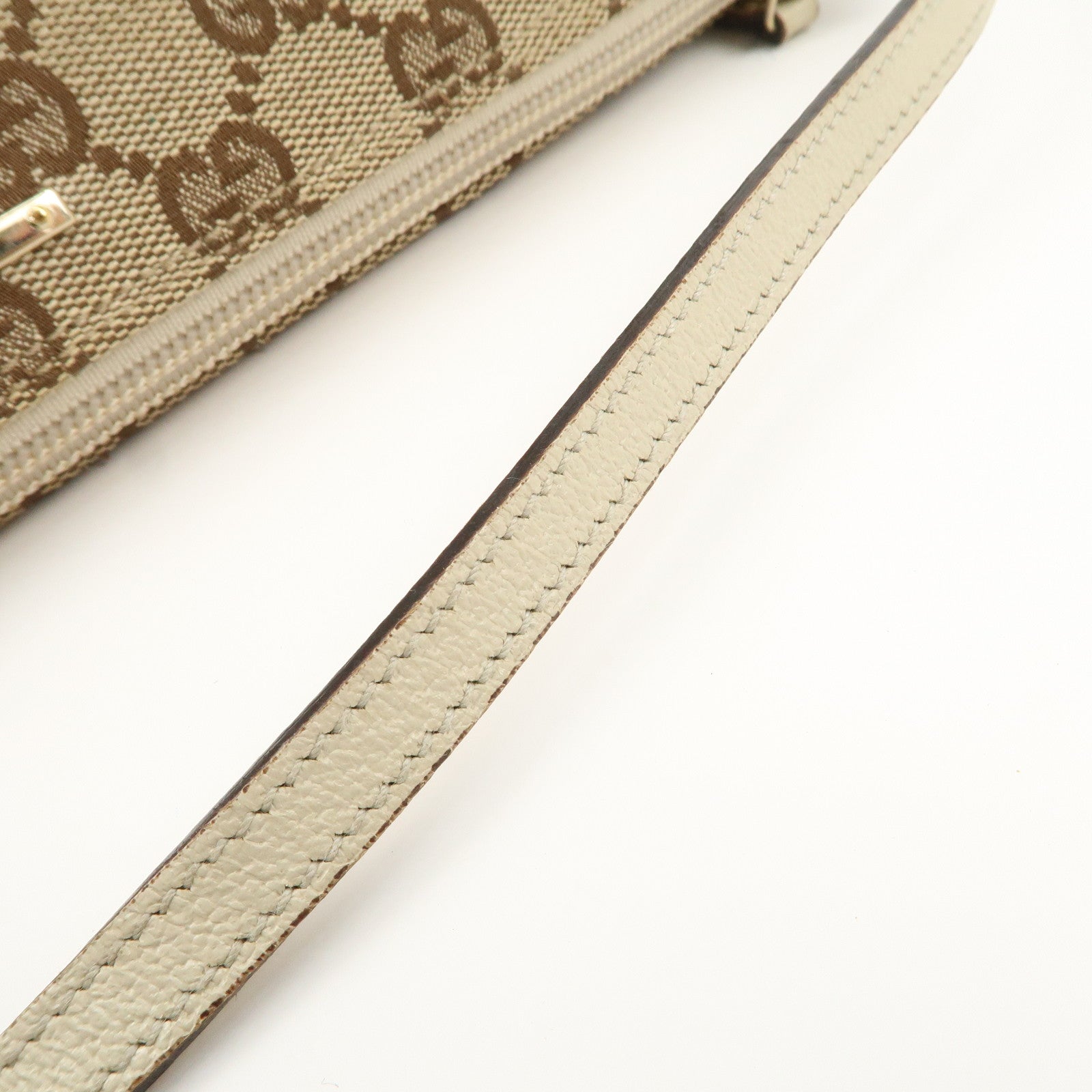 GUCCI Boat Bag GG Canvas Leather Bag Hand Bag Pouch Beige Ivory 07198 Used