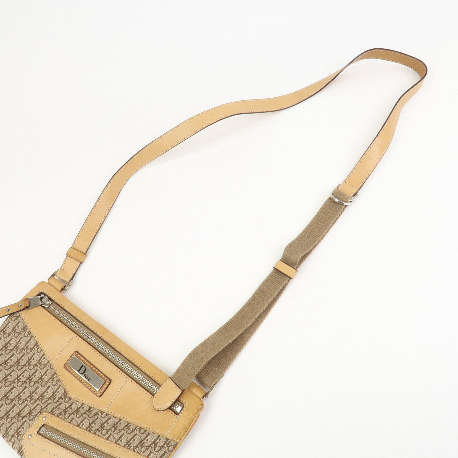 Christian Dior Street Chic Trotter Shoulder Bag Crossbody Bag Brown
