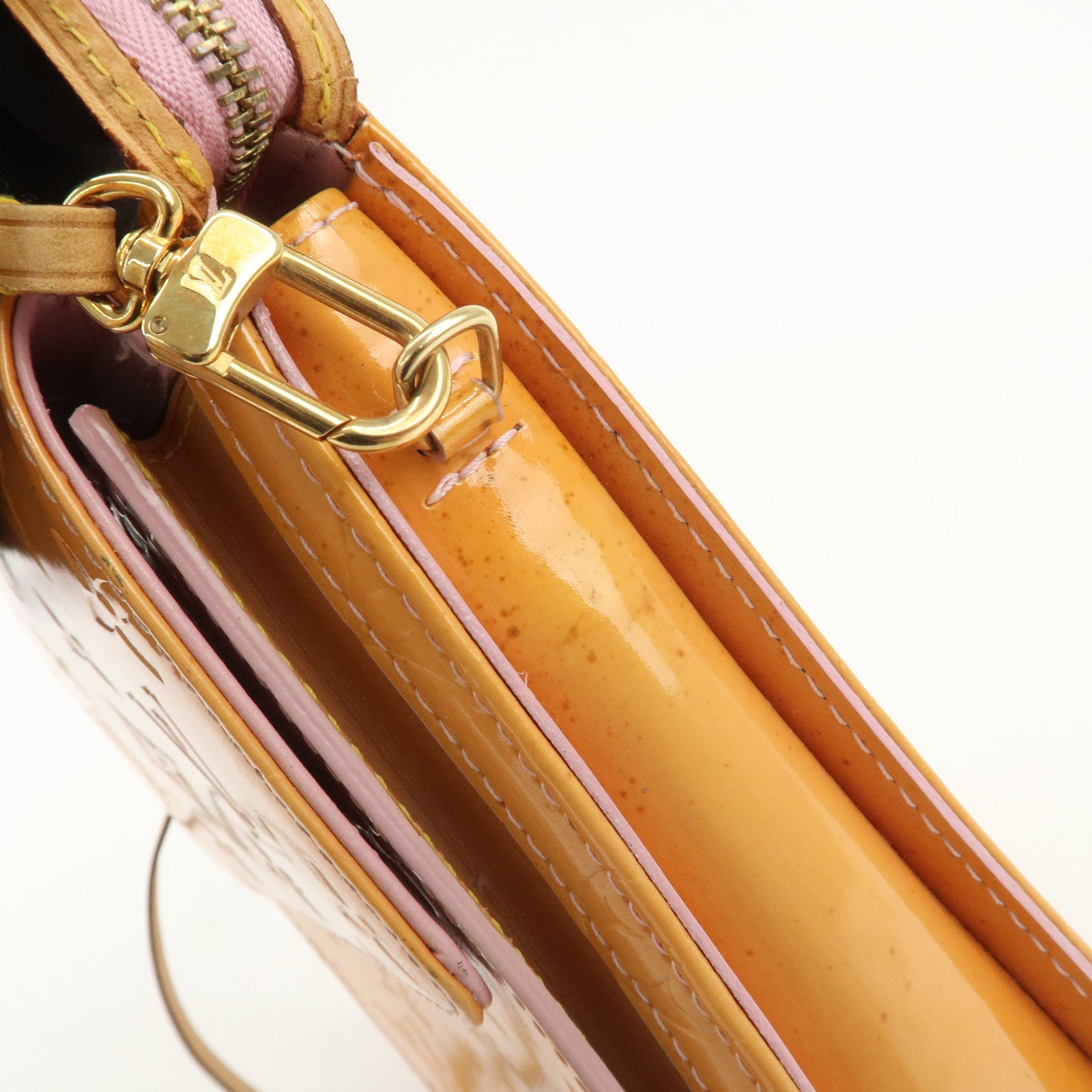 Louis Vuitton Monogram Vernis Leather Motto Shoulder Bag M91034