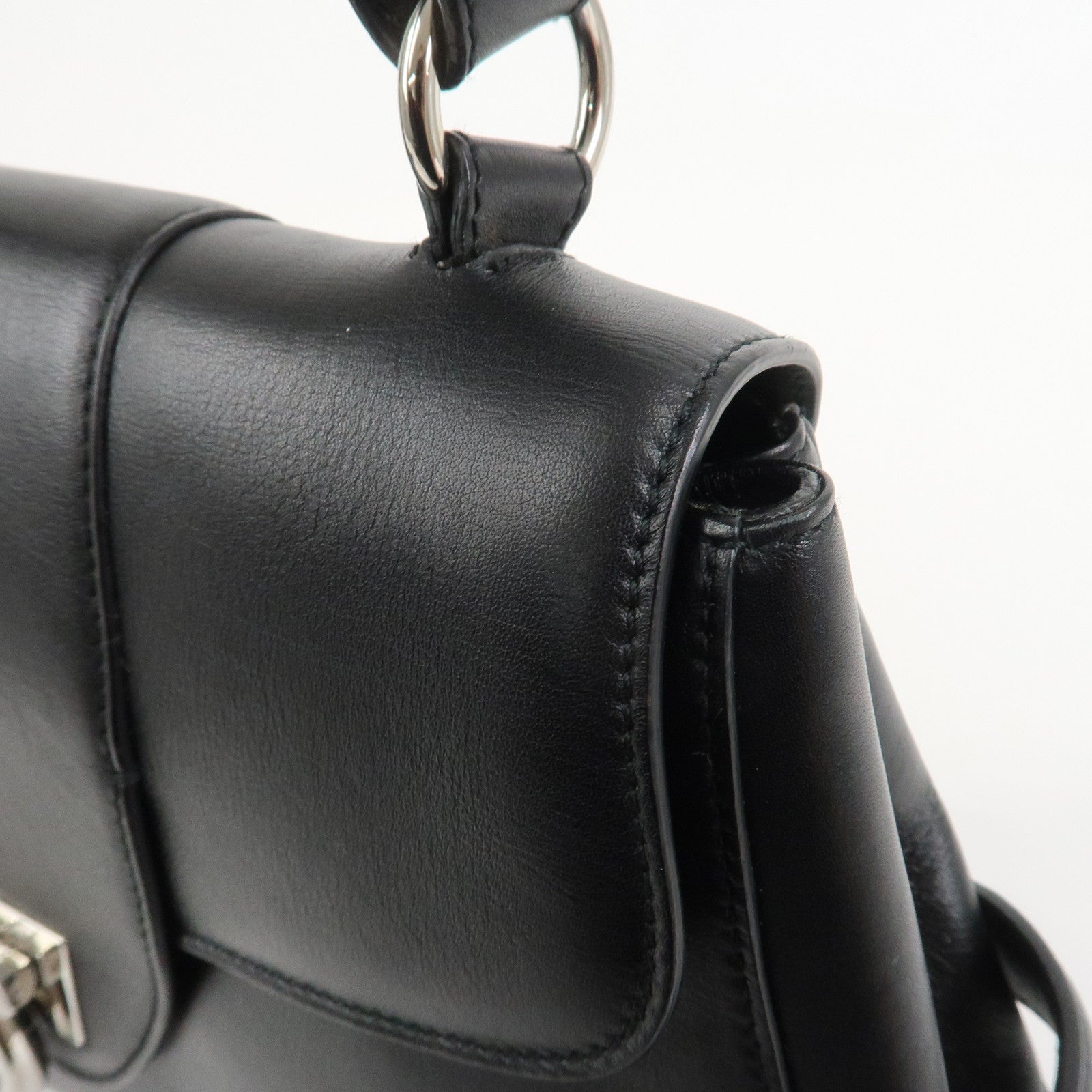 Ferragamo Gancini Leather Shoulder Bag Hand Bag Black AQ-21 4935