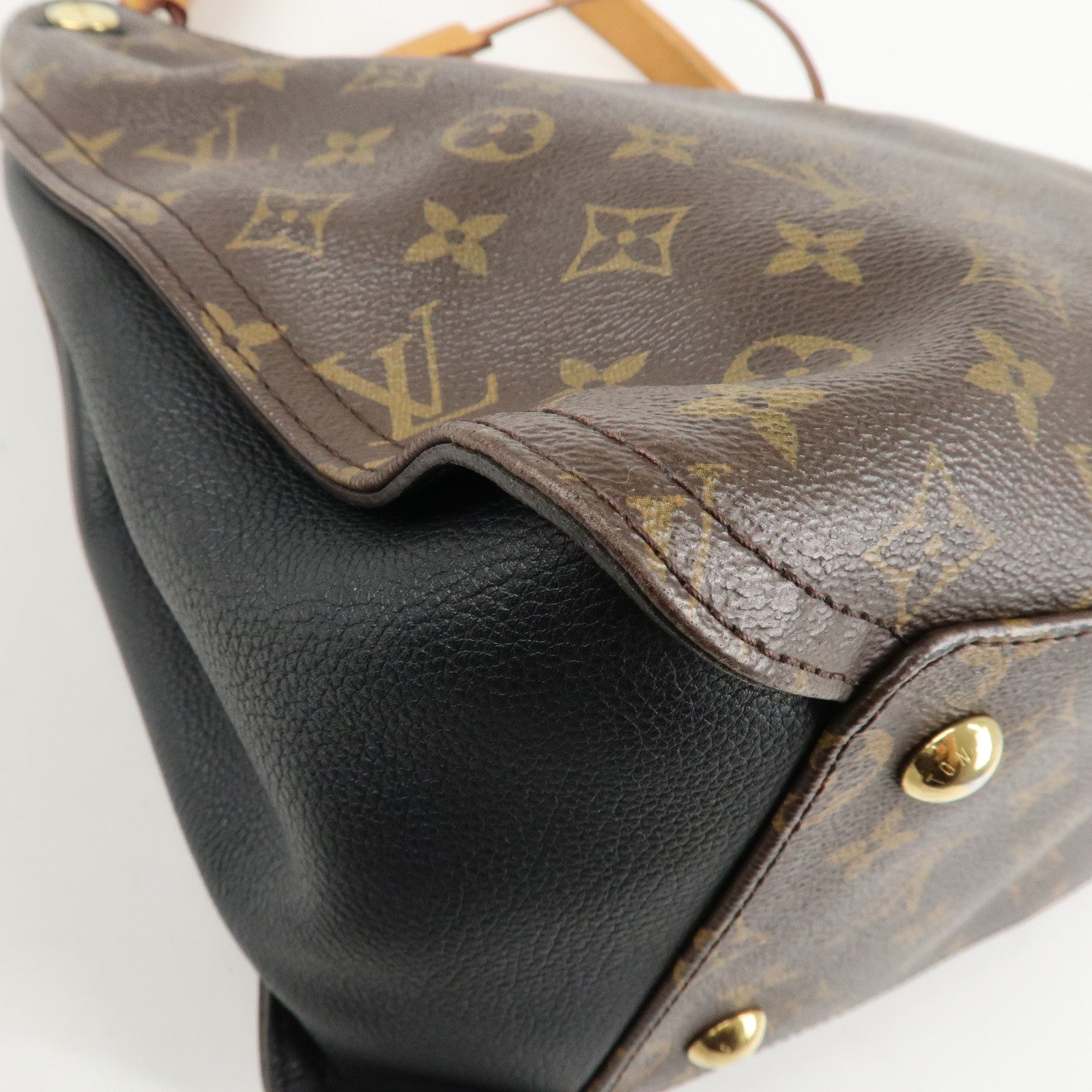 Louis Vuitton Monogram Gaia Shoulder Bag Brown M41621 Used