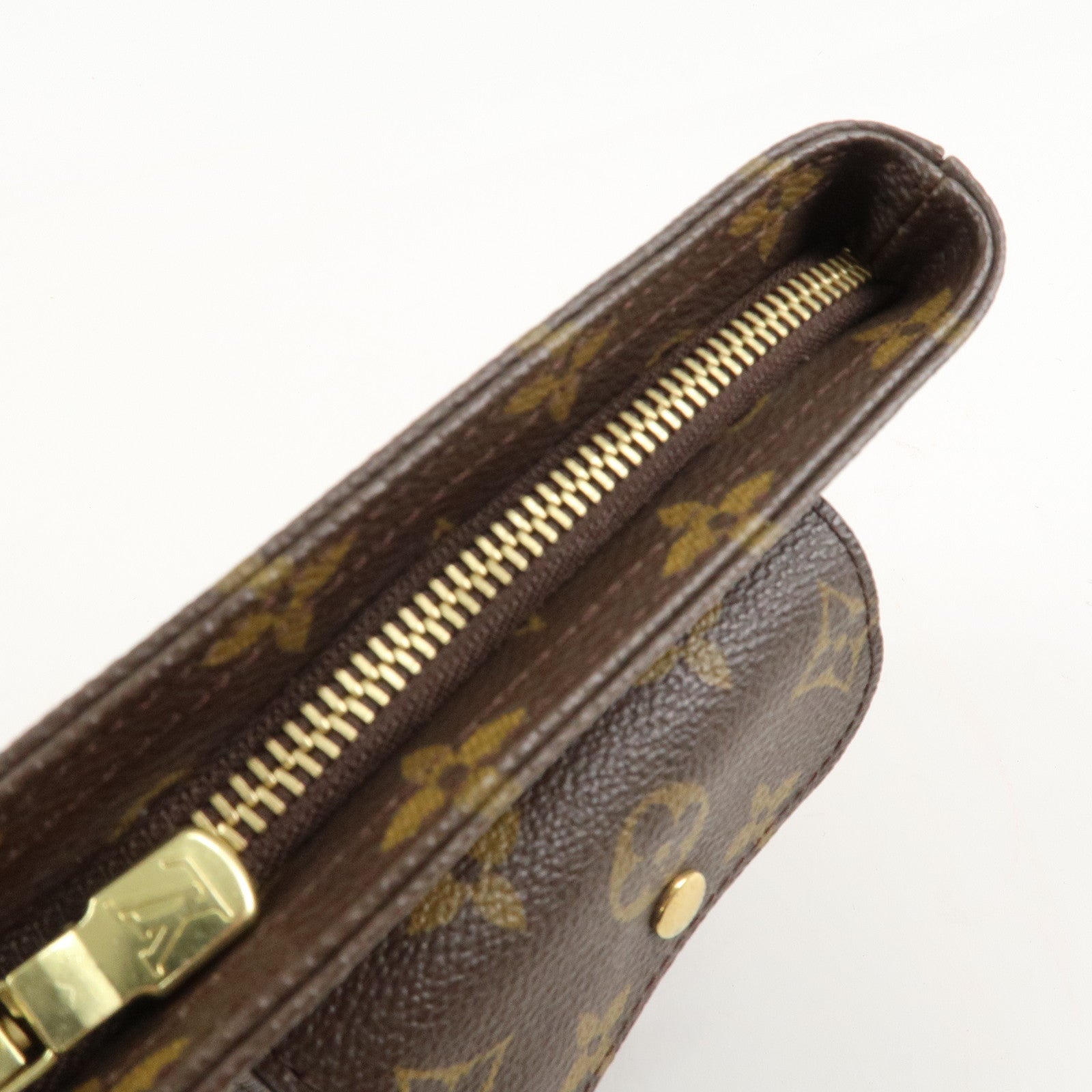 Louis Vuitton Monogram Partition Pouch Wristlet Bag M51901 Used