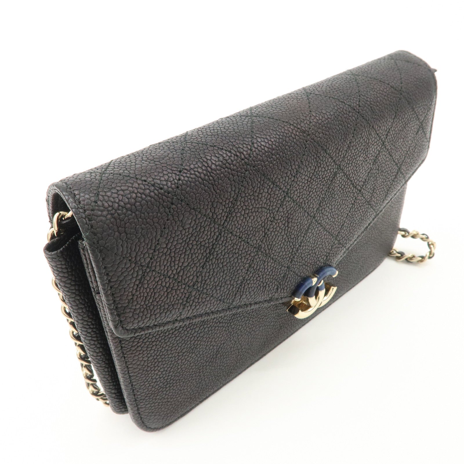 CHANEL Matelasse Caviarskin Chain Wallet COW Shoulder Bag Black Used