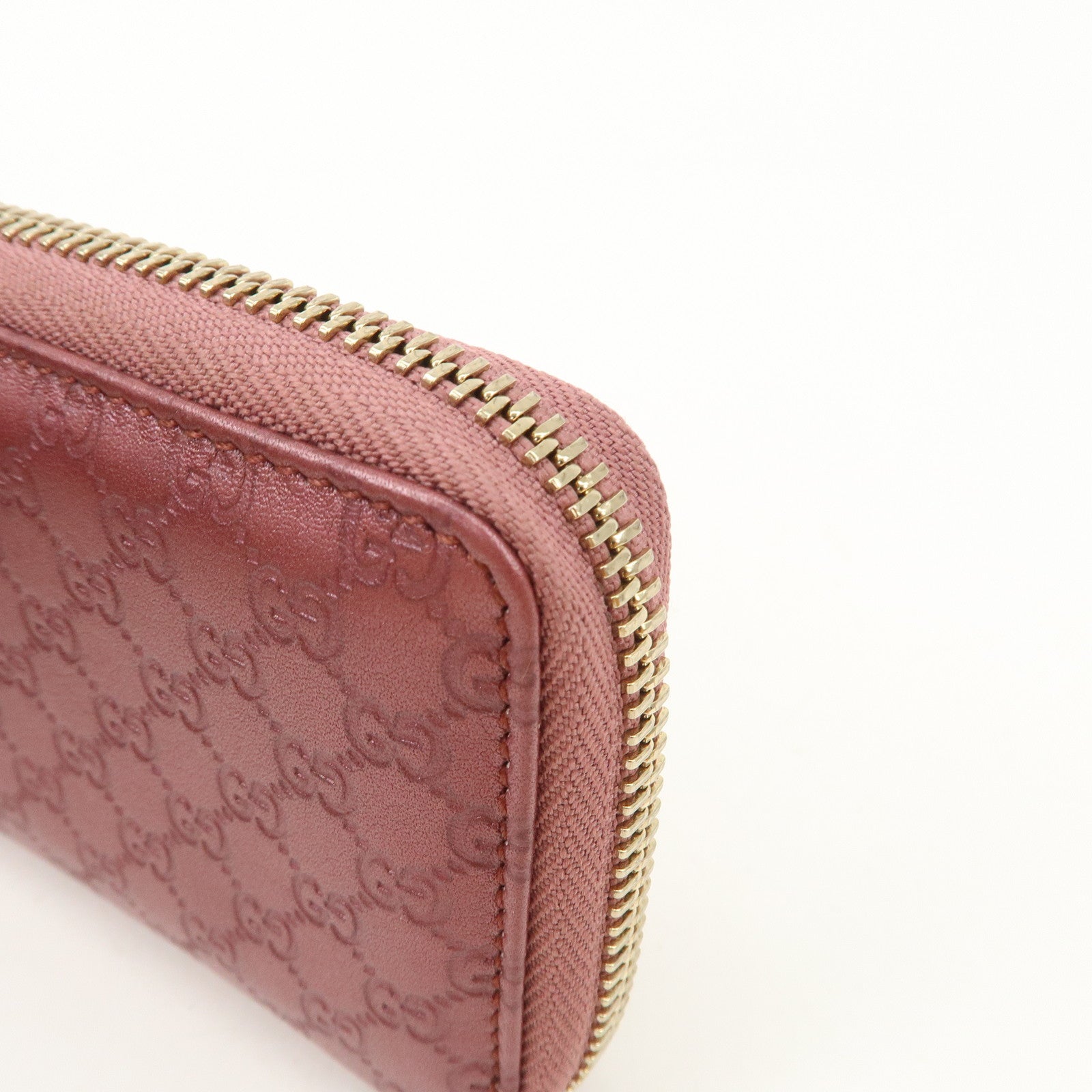 GUCCI Micro Guccissima Leather Round Zippy Coin Case 255452