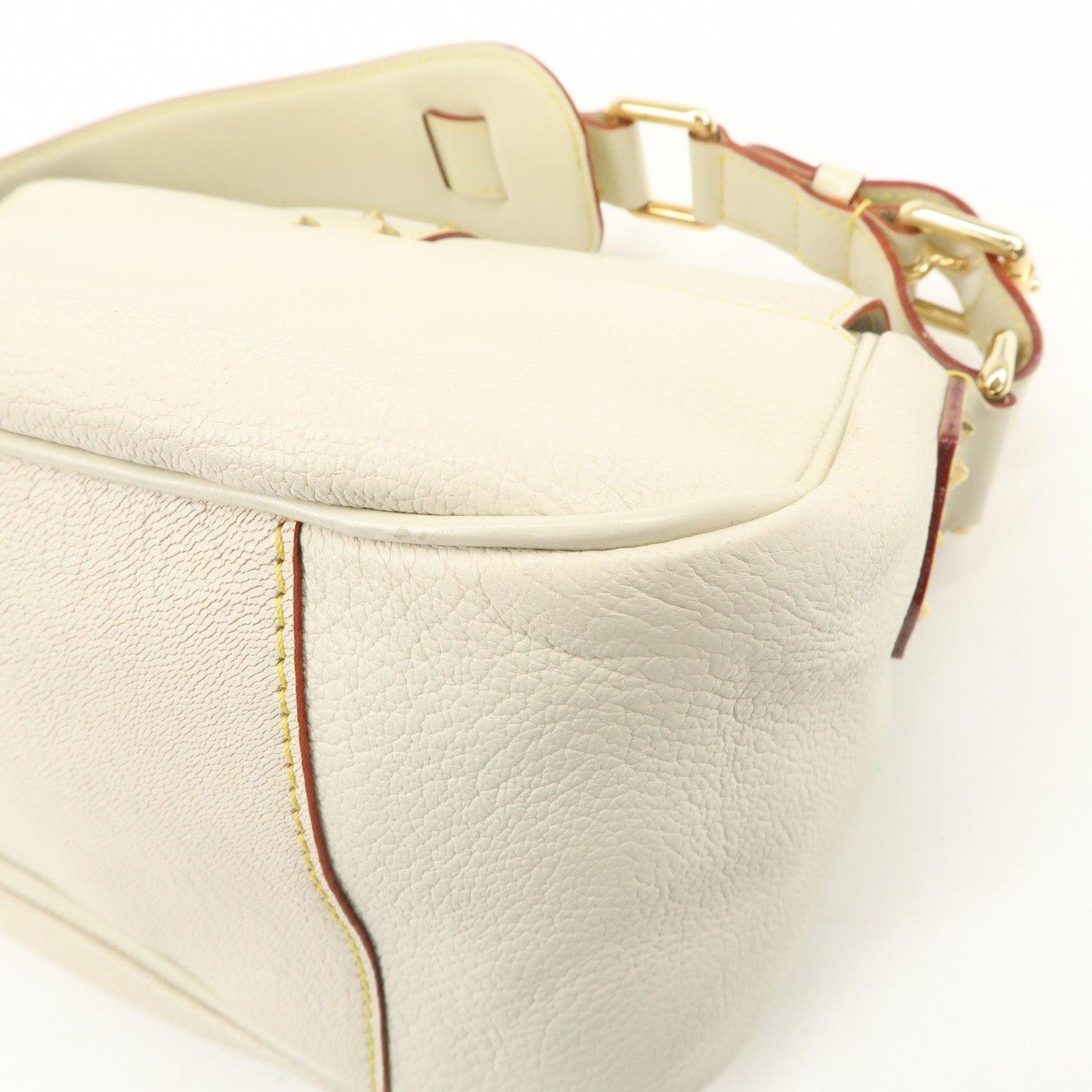 Louis Vuitton Suhali Leather Confidence Shoulder Bag Blanc M91782 Used