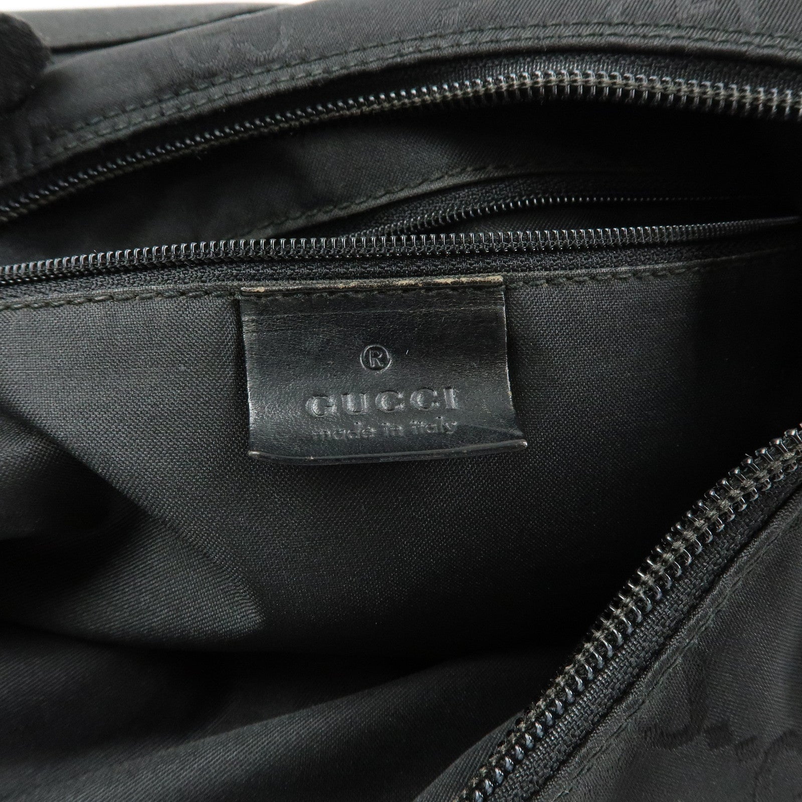 GUCCI Front Pocket GG Nylon Leather Shoulder Bag Black 001・3380