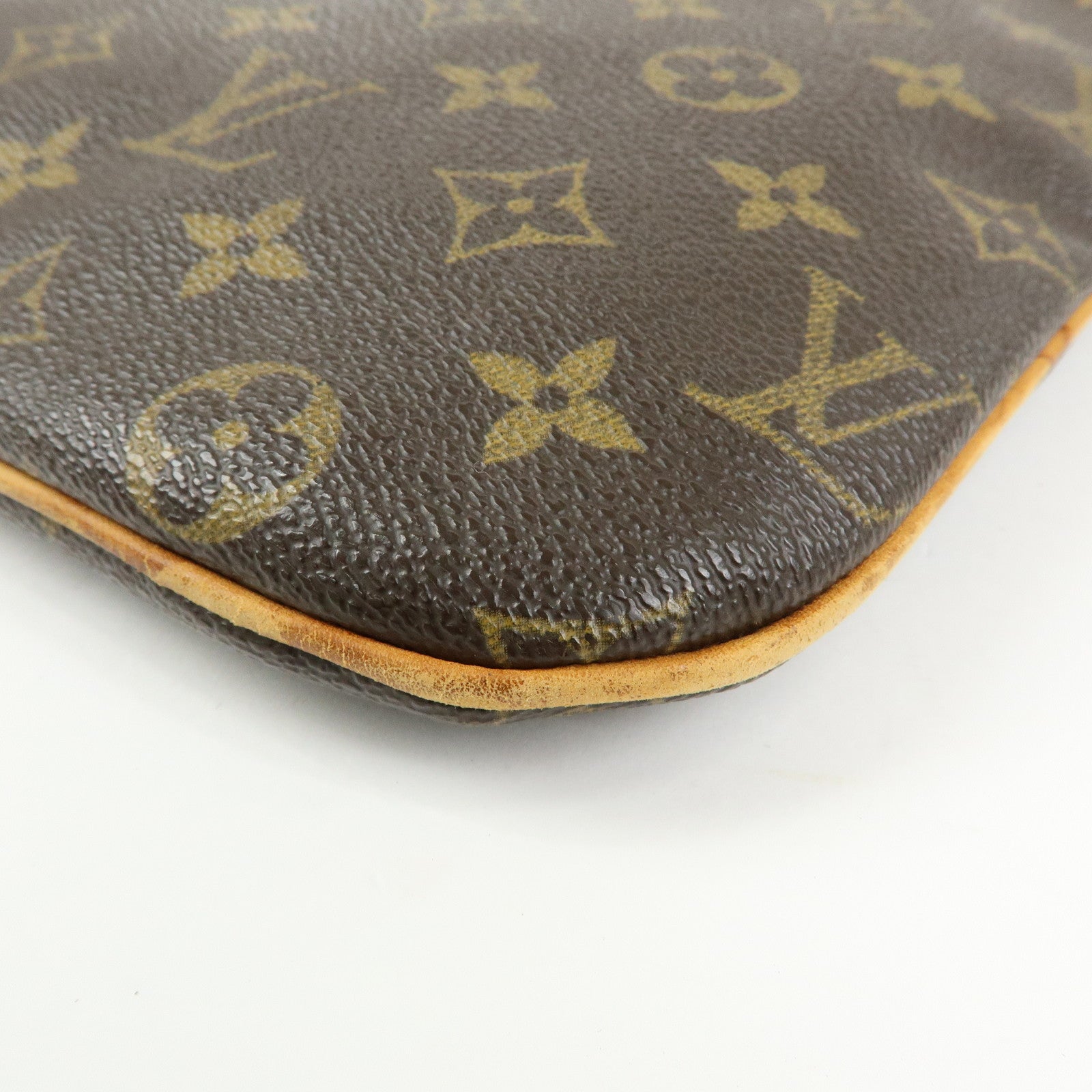 Louis Vuitton Monogram Pochette Bosphore Shoulder Bag Brown M40044