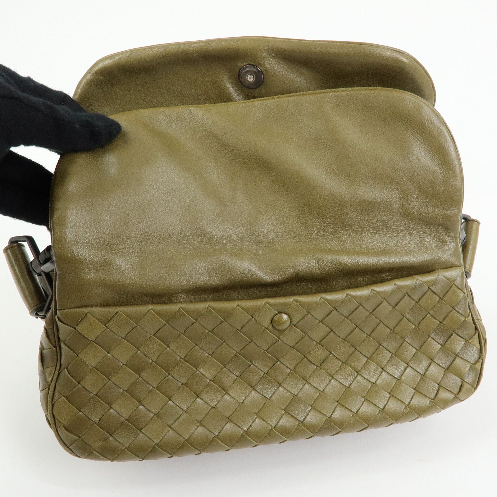 BOTTEGA VENETA Intrecciato Leather Shoulder Bag Khaki 142467