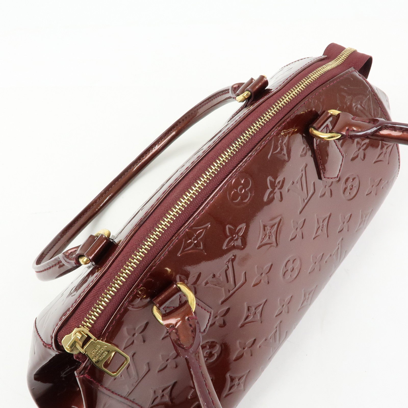 Louis Vuitton Monogram Vernis Sherwood PM Rouge Forvist M91492