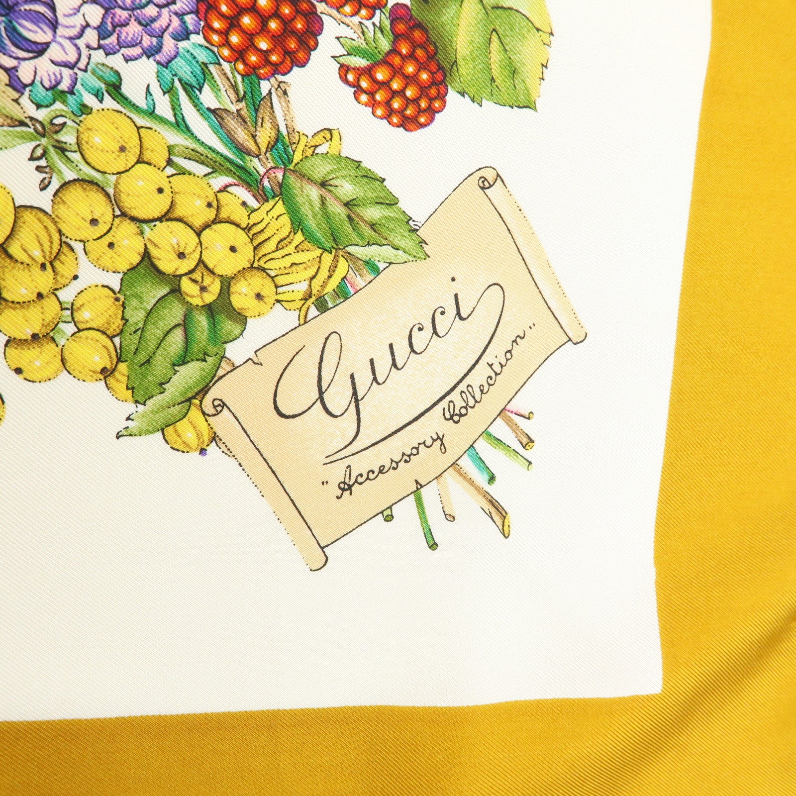 GUCCI Silk 100% Scarf Botanical Garden Mastard Yellow White