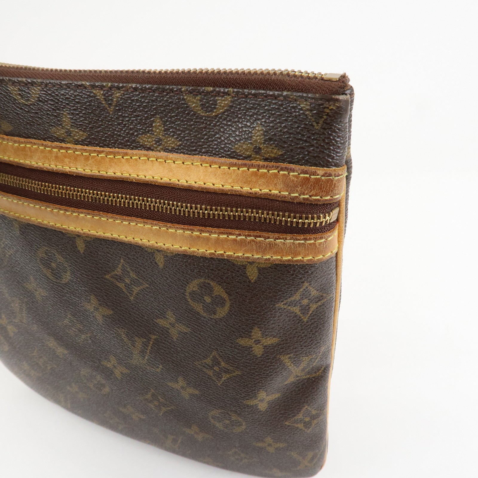 Louis Vuitton Monogram Pochette Bosphore Shoulder Bag M40044