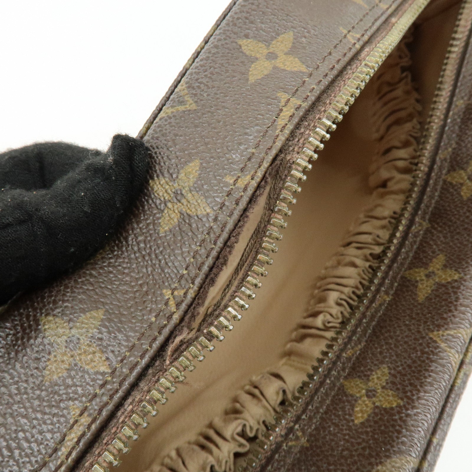 Louis Vuitton Monogram Trousse Toilette 27 Pouch Brown M47522
