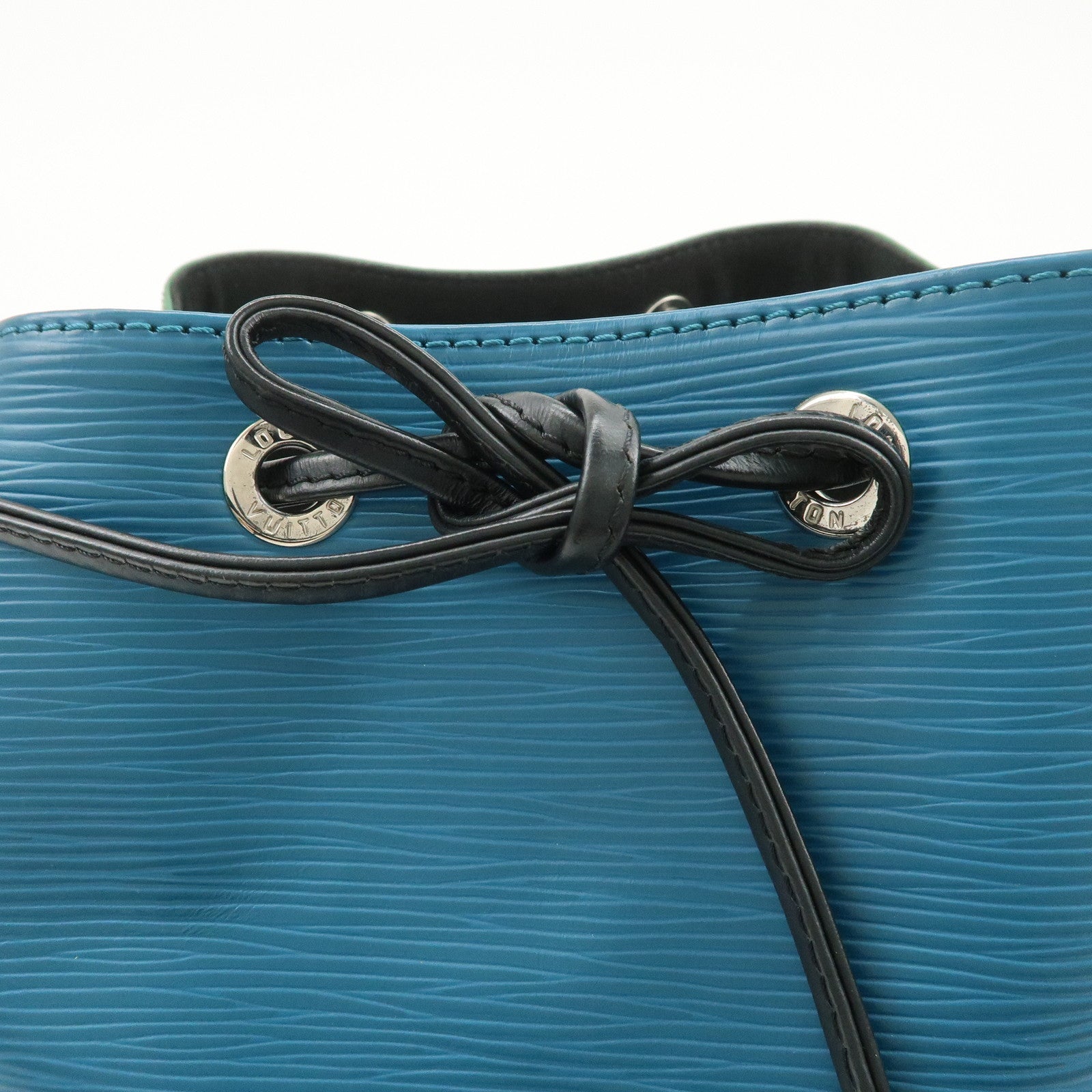 Louis Vuitton Epi Petit Noe Tricolor Leather Shoulder Bag M40880