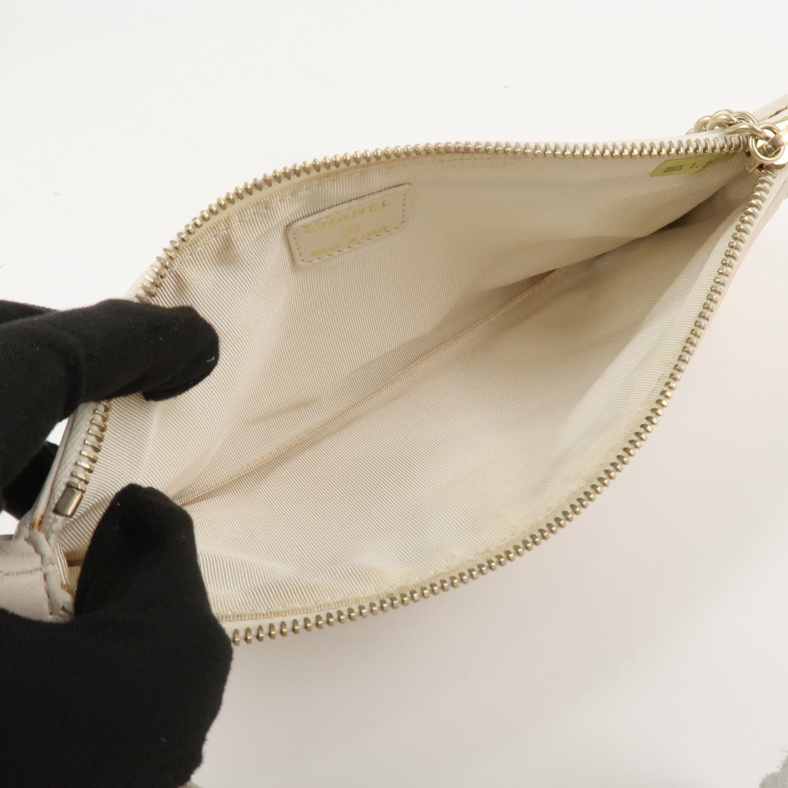 CHANEL Camellia Leather Patent Leather Clutch Bag Wrist Bag Ivory