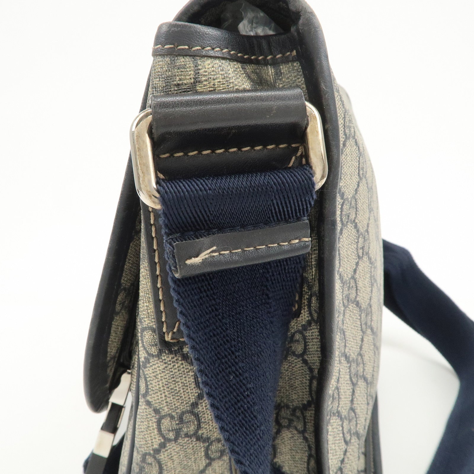 GUCCI GG Supreme Shoulder Bag Messenger Bag Beige Navy 201732