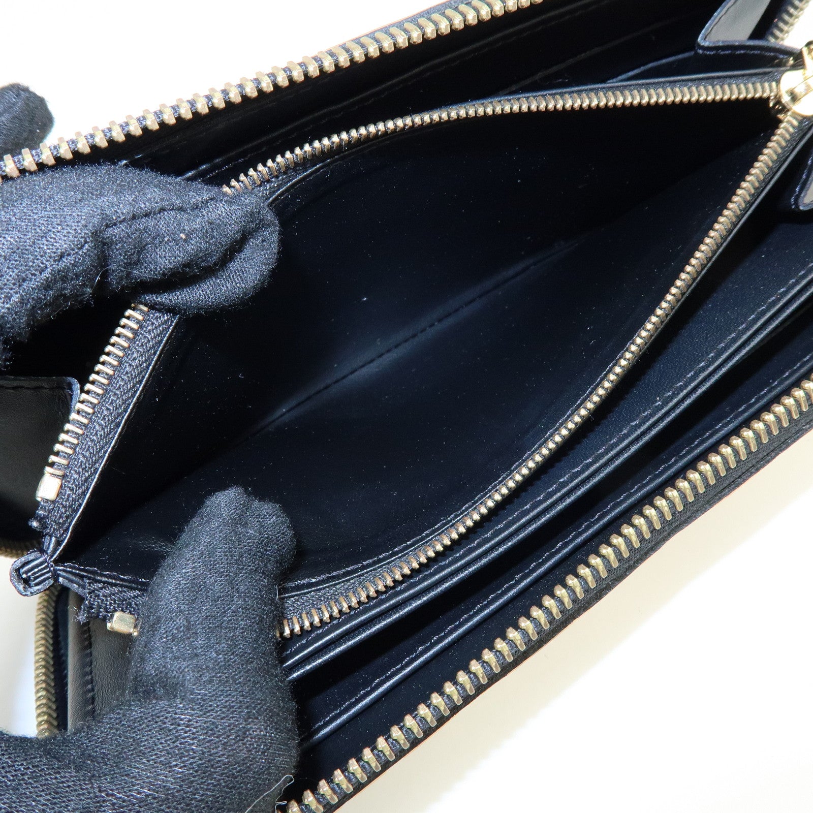 Louis Vuitton Monogram Vernis Zippy Wallet Sticker Print M50370