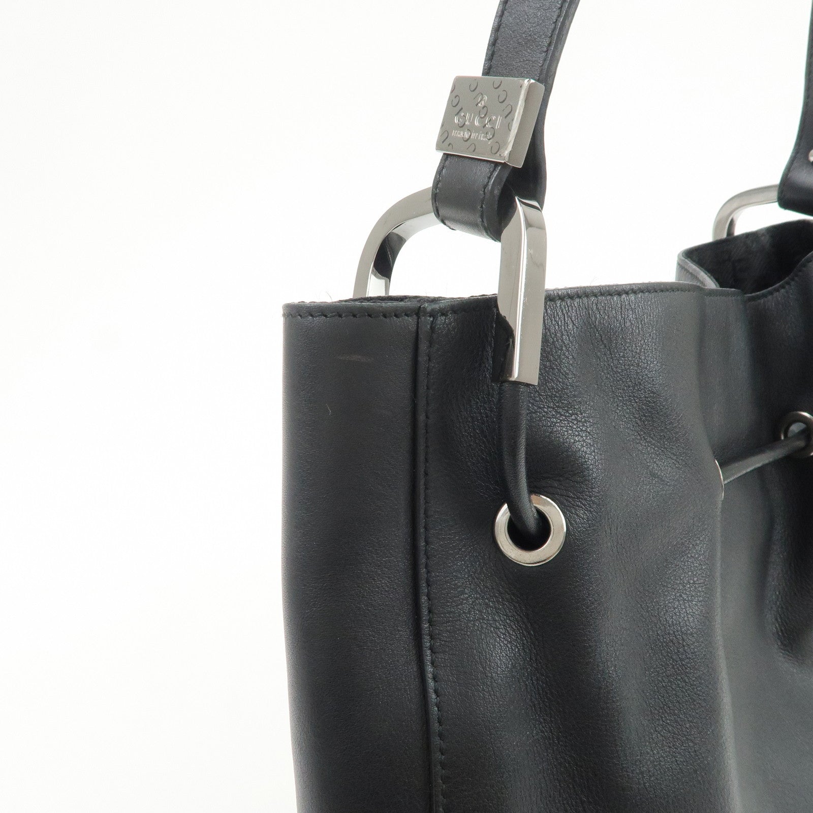 GUCCI Logo Leather Shoulder Bag Hand Bag Black 001・3748