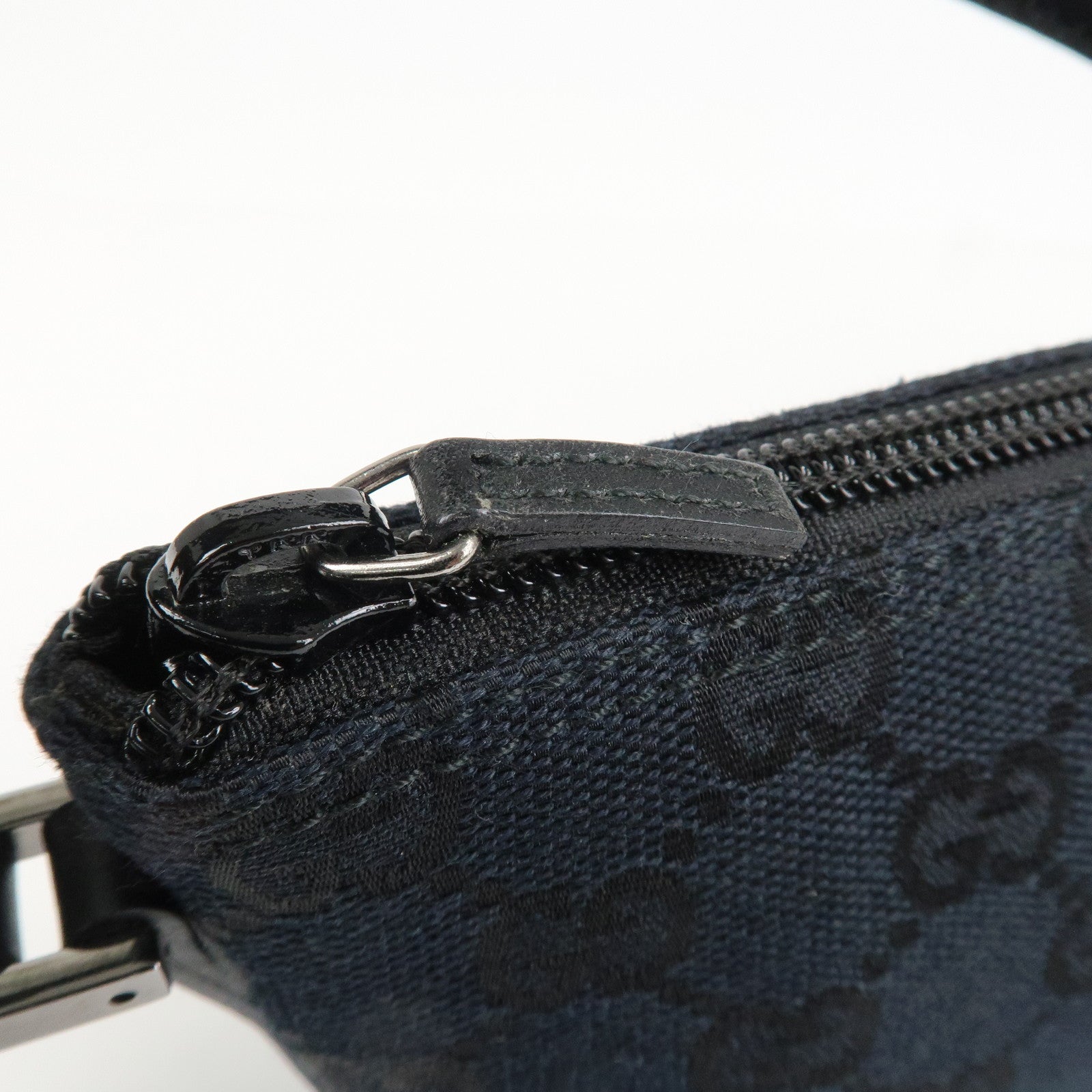 GUCCI GG Canvas Leather Accessory Pouch Hand Bag Black 039.1103 Used