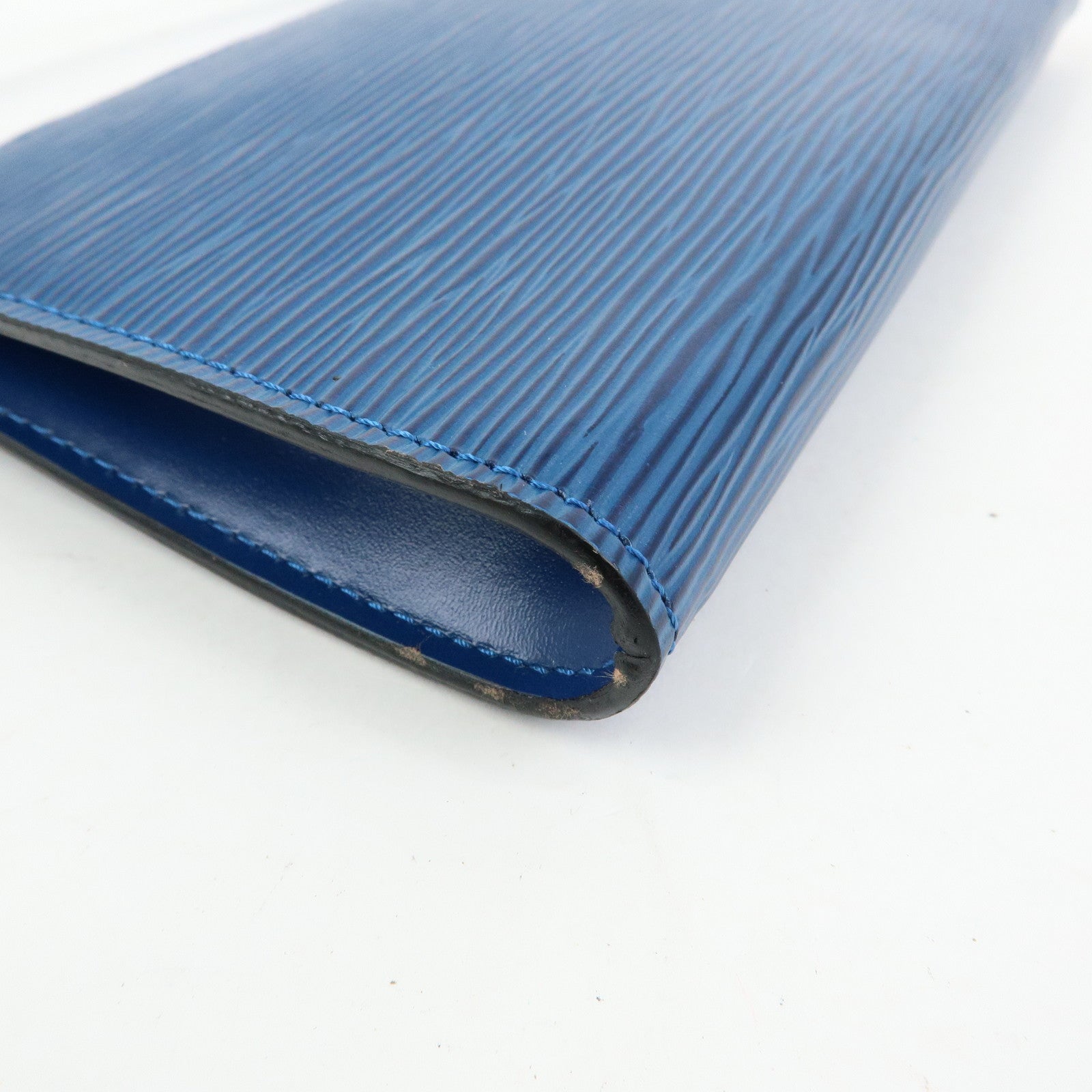 Louis Vuitton Epi Pochette Accessoires Pouch Toledo Blue M52945