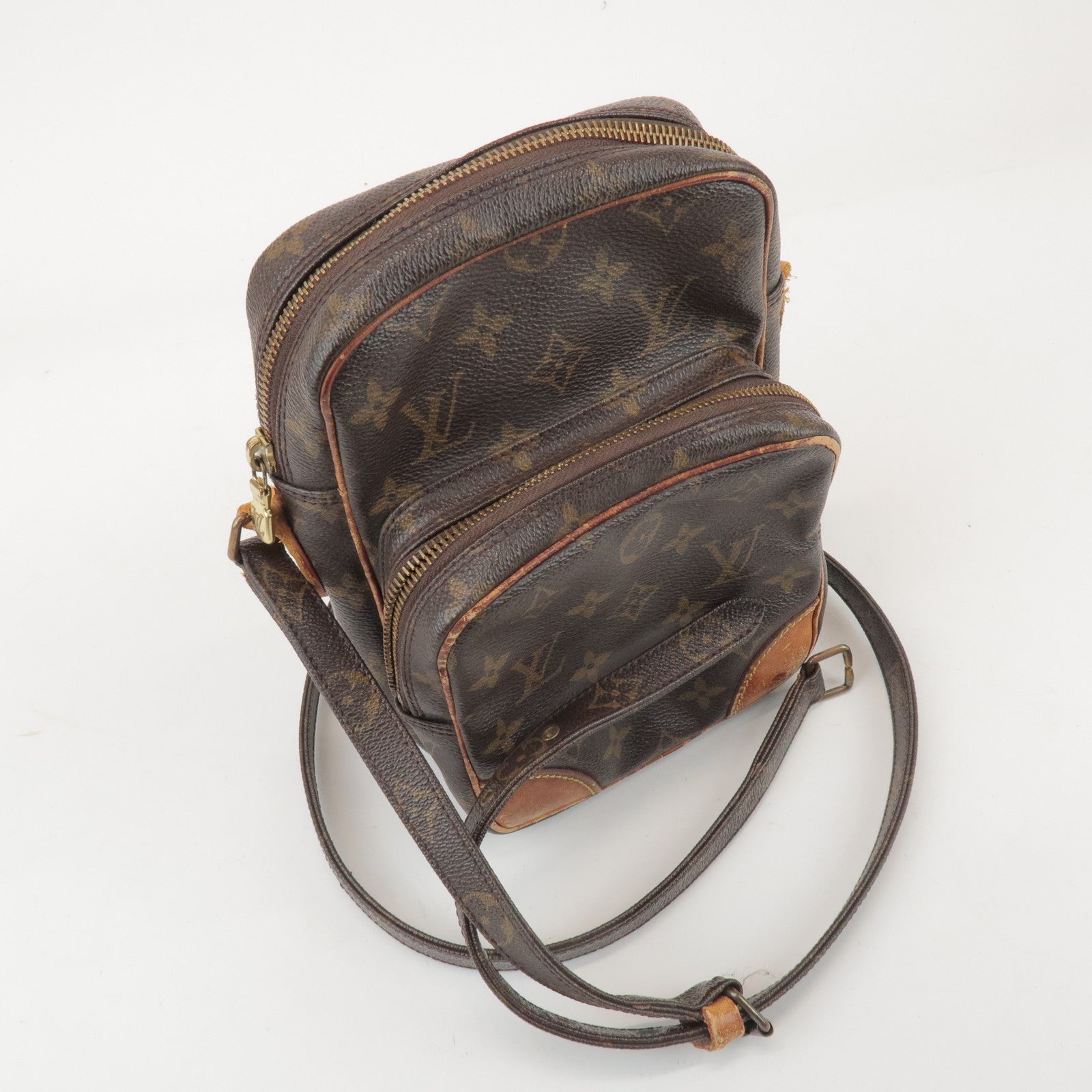 Louis Vuitton Monogram Amazone Shoulder Bag Crossbody Bag M45236