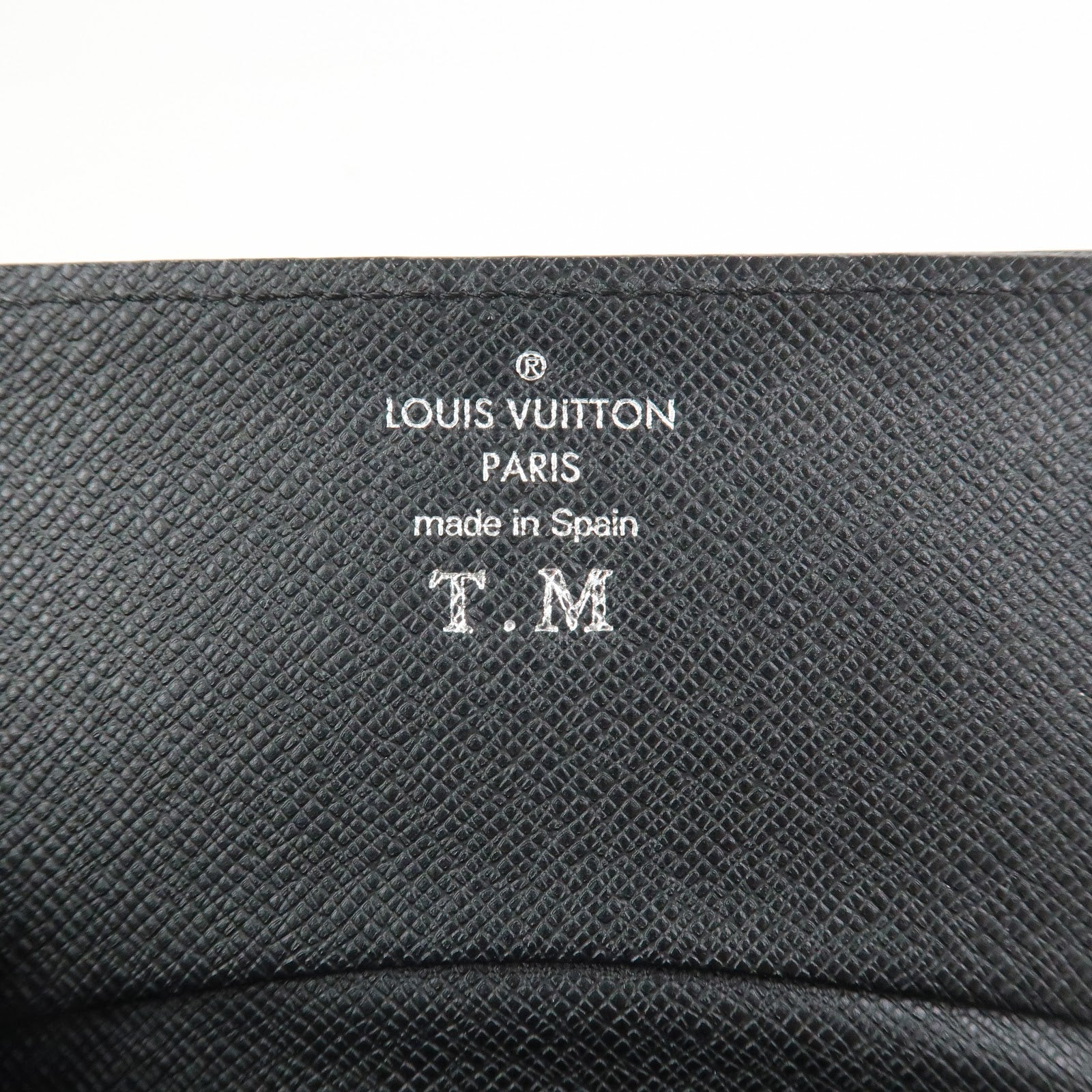 Louis Vuitton Taiga Enveloppe Cartes de Visite Card Case M30922