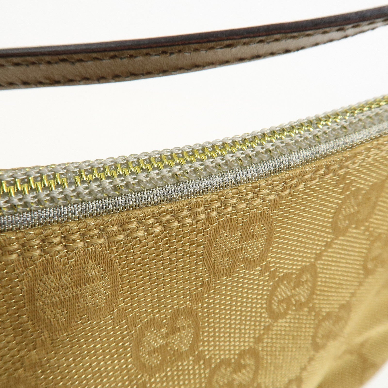 GUCCI GG Canvas Leather Shoulder Bag Hand Bag Gold 005・0813