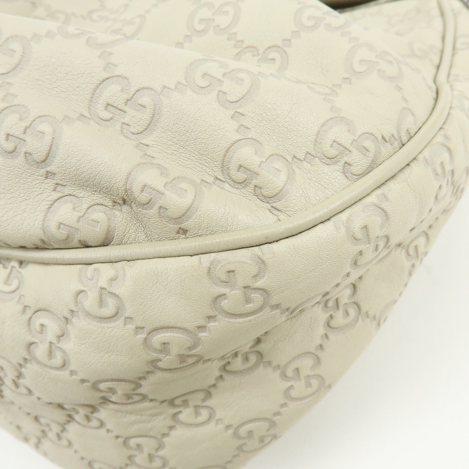 GUCCI Sukey Guccissima Leather Shoulder Bag Hand Bag White 232955