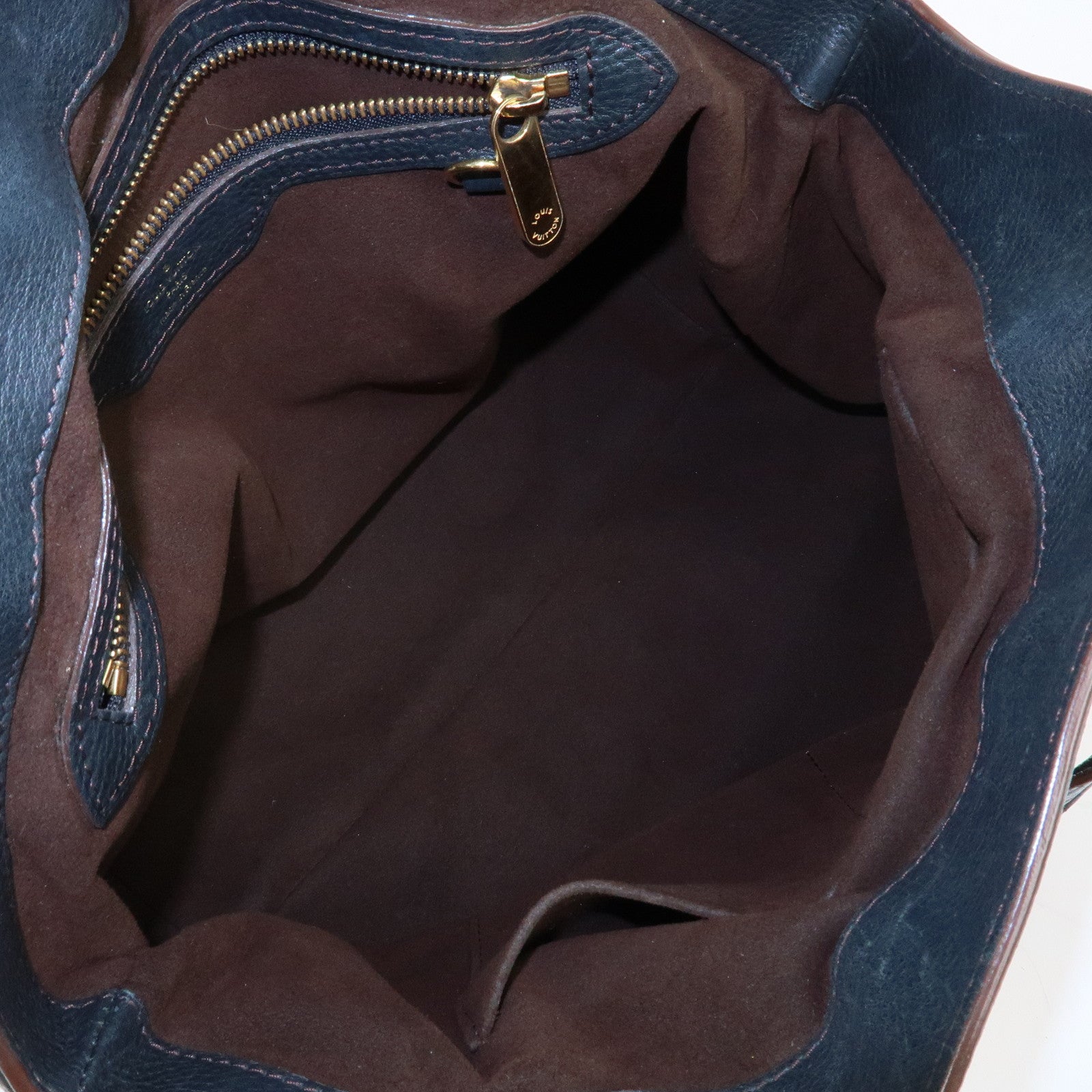 Louis Vuitton Monogram Mahina PM Shoulder Bag Noir Black M93465