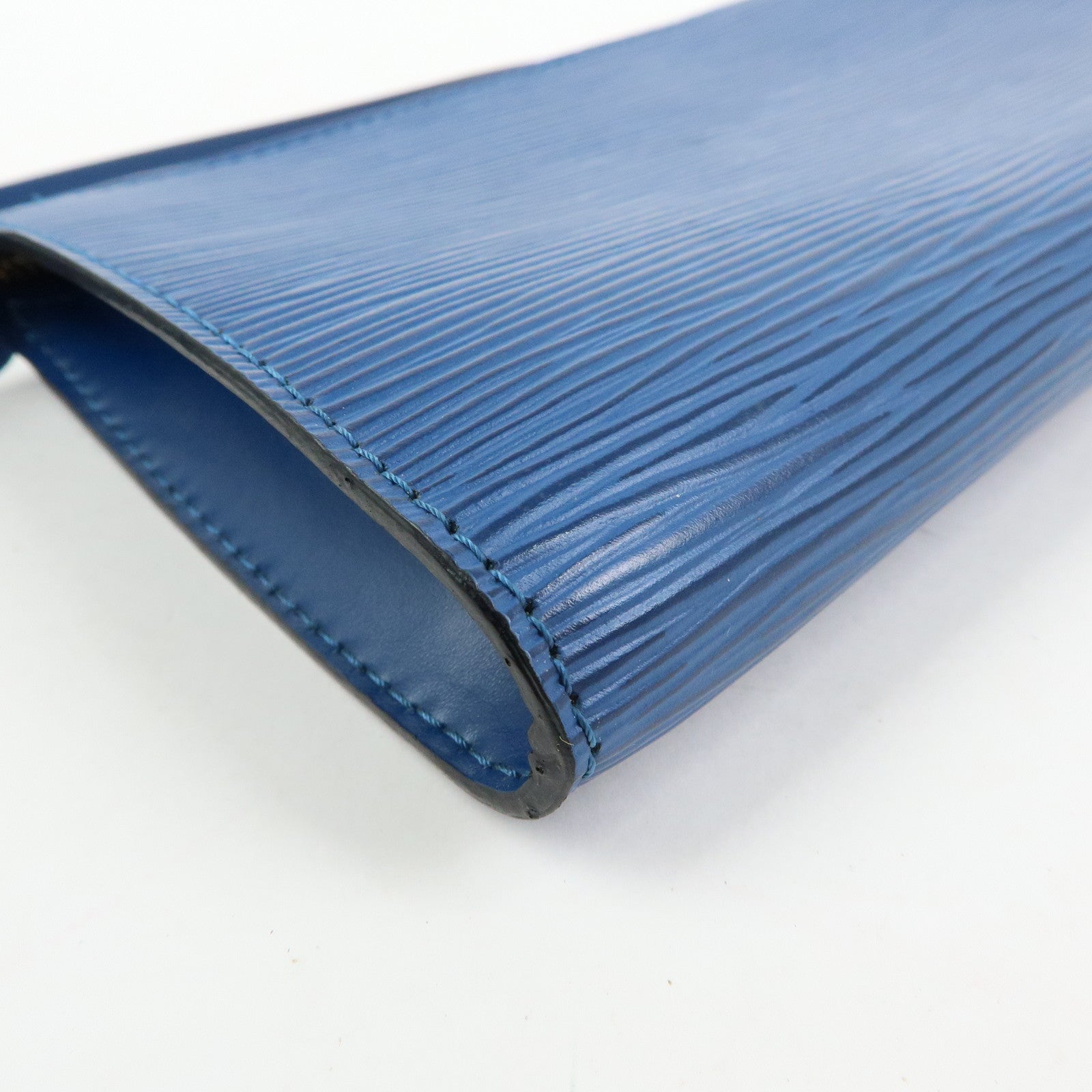 Louis Vuitton Epi Pochette Accessoires Pouch Toledo Blue M52945