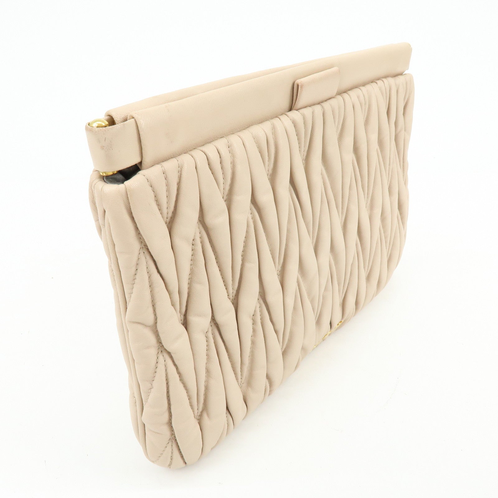 MIU MIU Matelasse Nappa Leather Clutch Bag Flat Pouch Beige RP0390