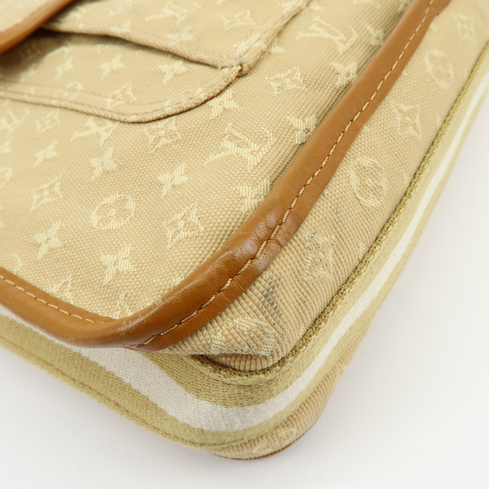 Louis Vuitton Monogram Mini Buzas Mary Kate Shoulder Bag M92323