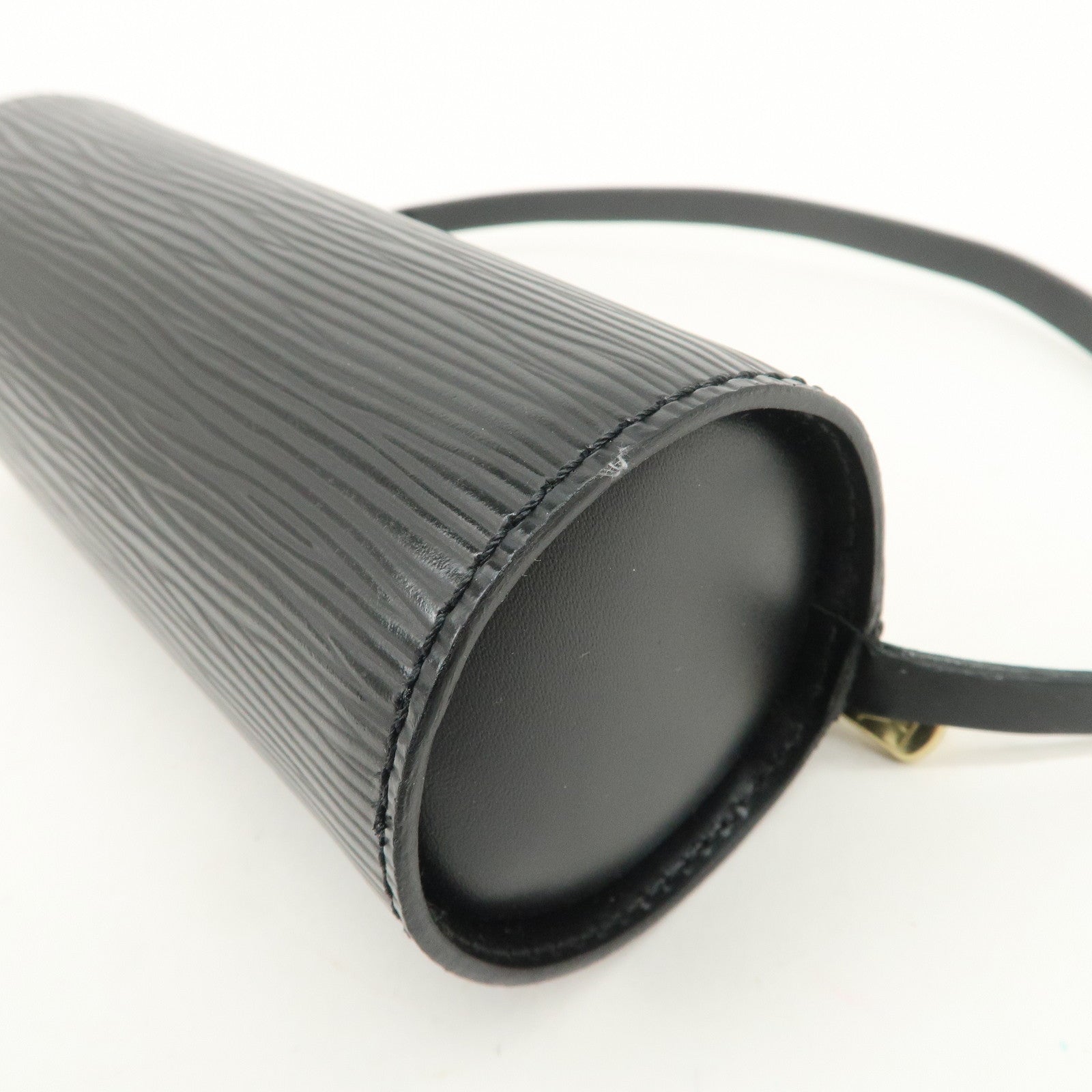 Louis Vuitton Epi Mini Pouch For Soufflot Hand Bag Noir