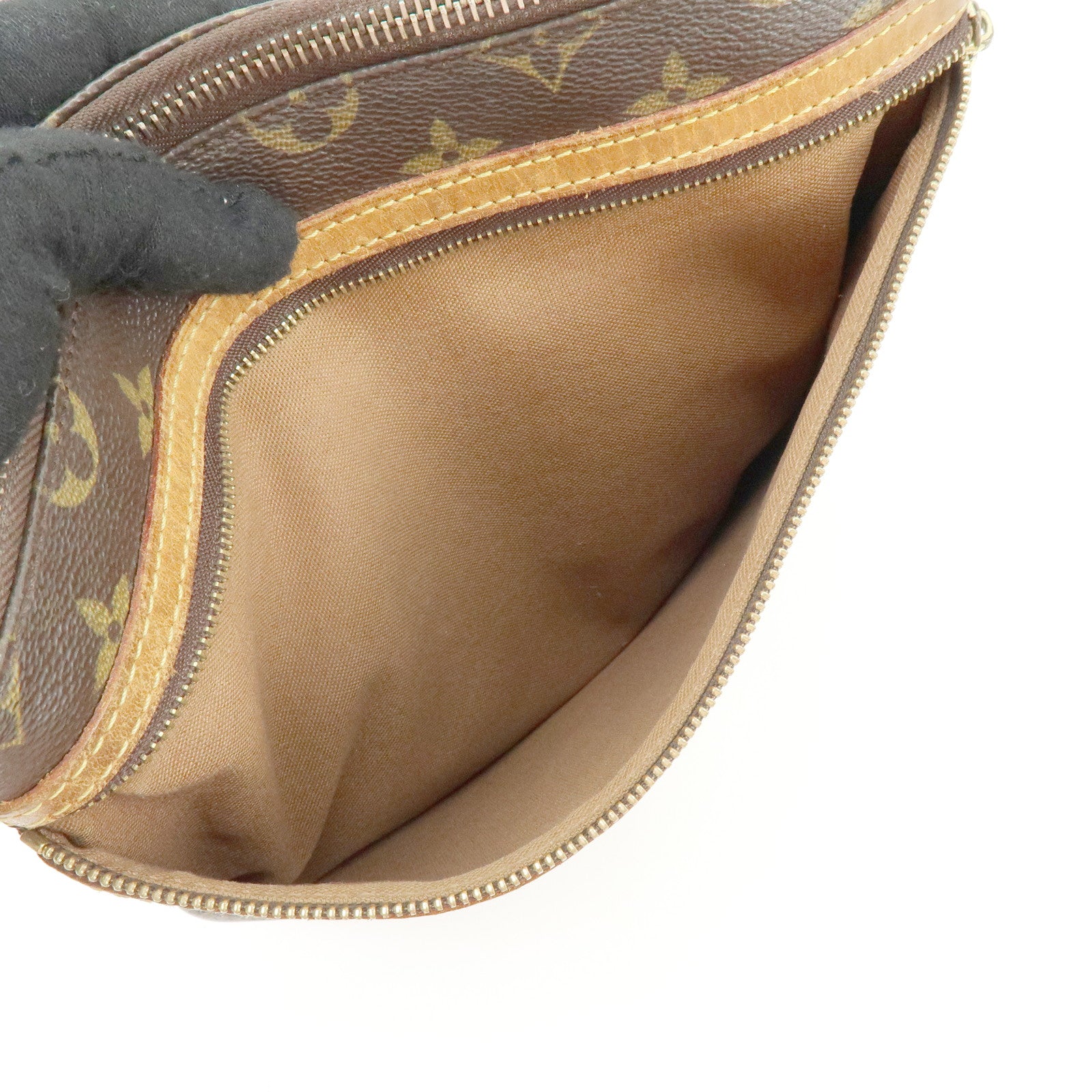 Louis Vuitton Monogram Pochette Bosphore Shoulder Bag M40044
