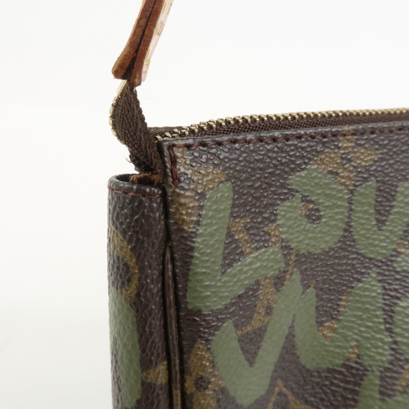 Louis Vuitton Monogram Graffiti Pochette Accessoires Khaki M92191