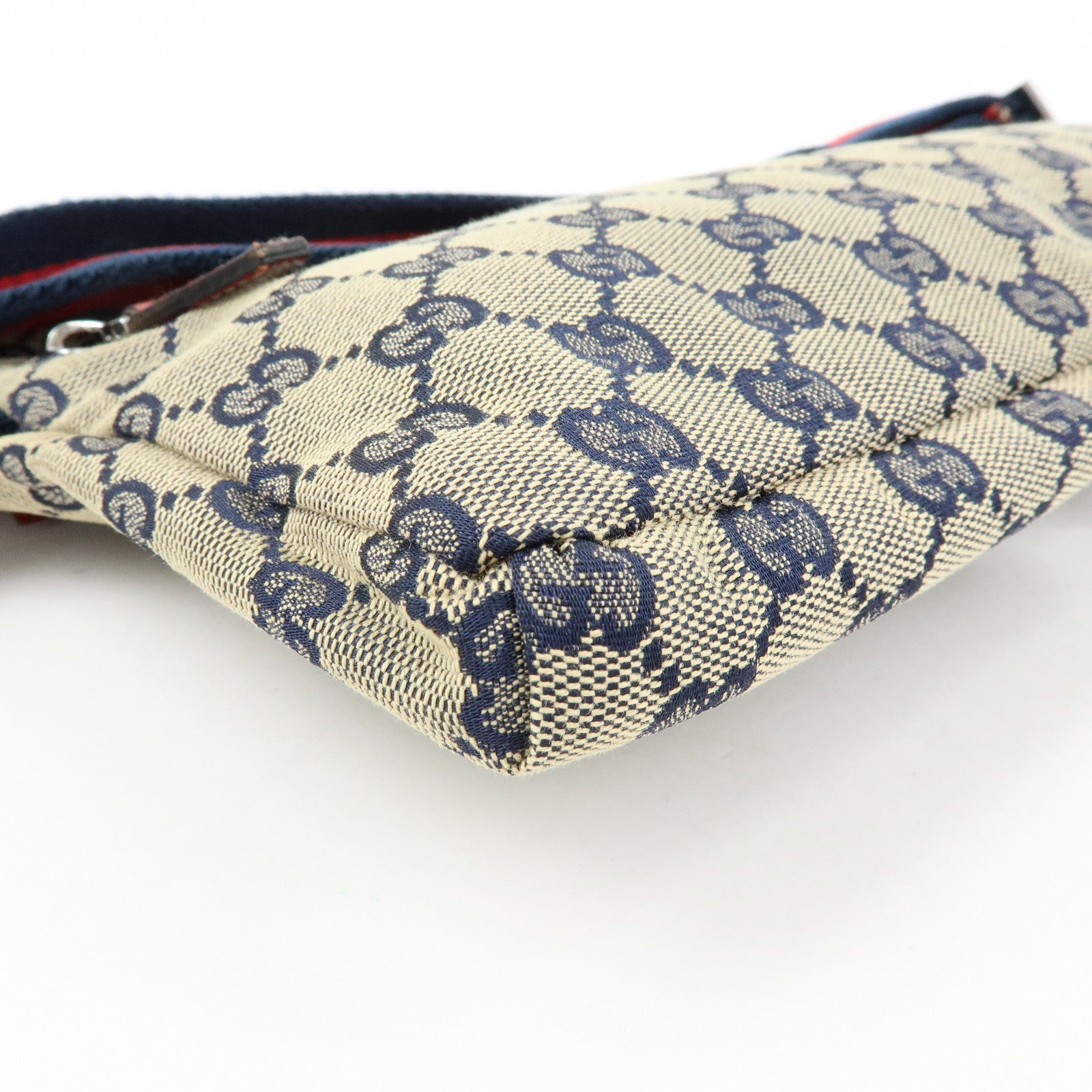 GUCCI Sherry GG Canvas Leather Waist Bag Crossbody Bag 28566
