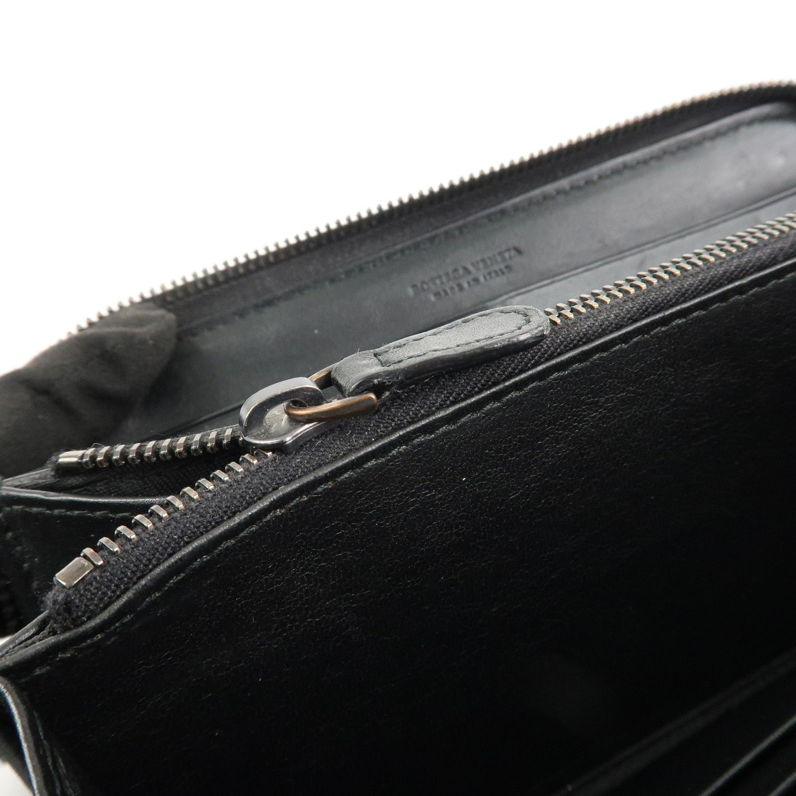 BOTTEGA VENETA Intrecciato Leather Round Zippy Wallet Black 114076 Used