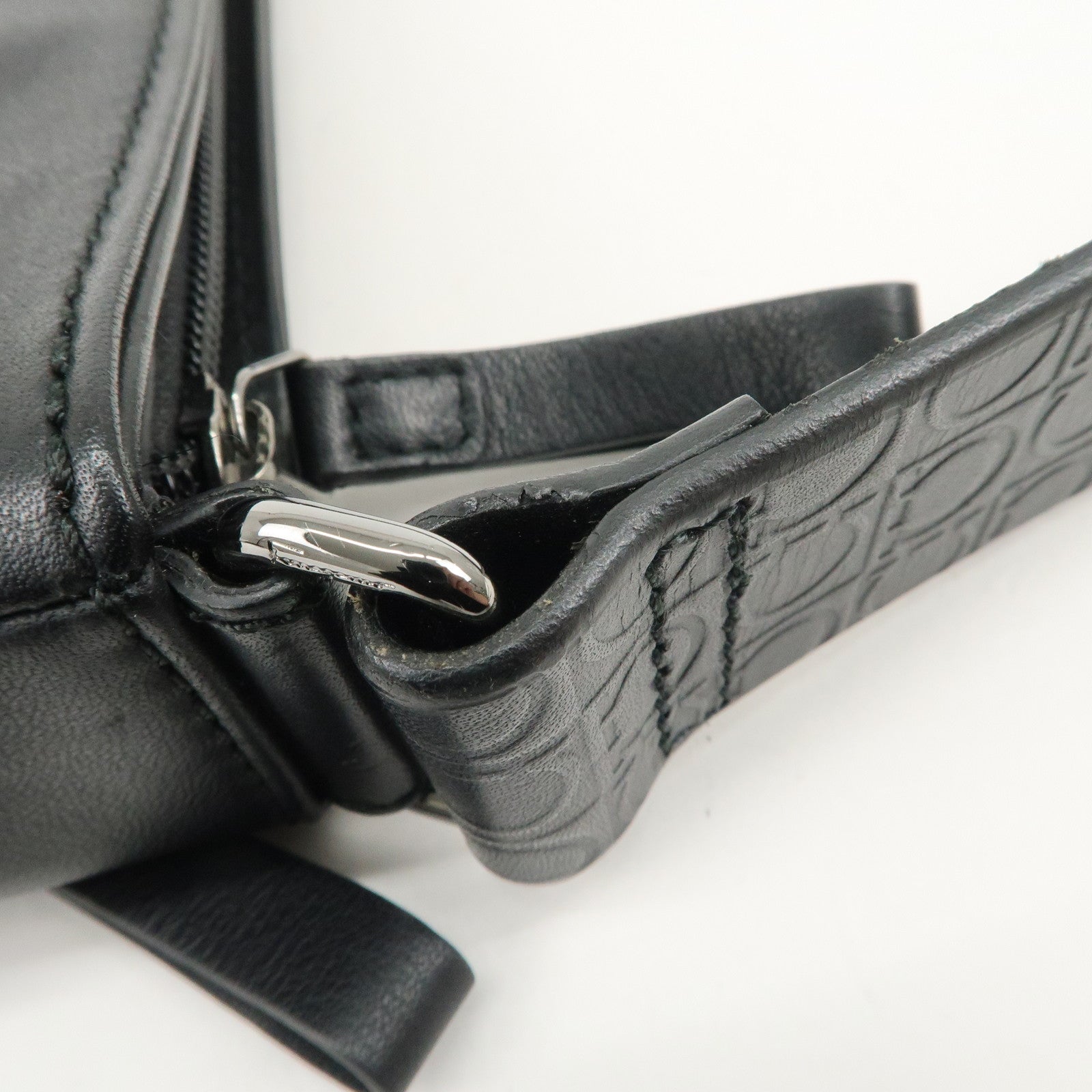 Ferragamo Gancini Leather Shoulder Bag Crossbody Bag Black