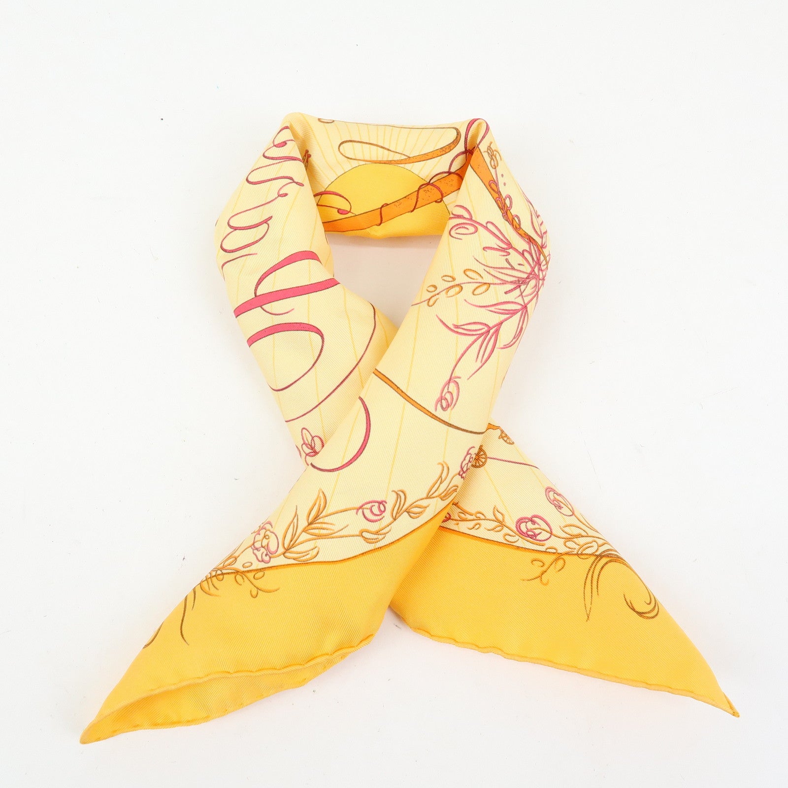 HERMES Carre 42 Silk 100% Scarf EFFLUVES Ivy Print Orange